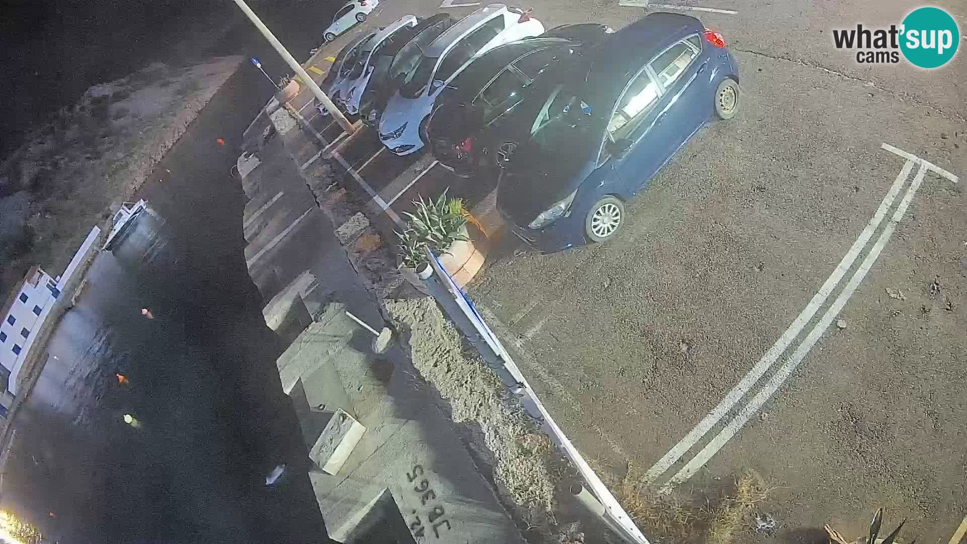 Web kamera trajektna luka Prizna – prema otoku Pag