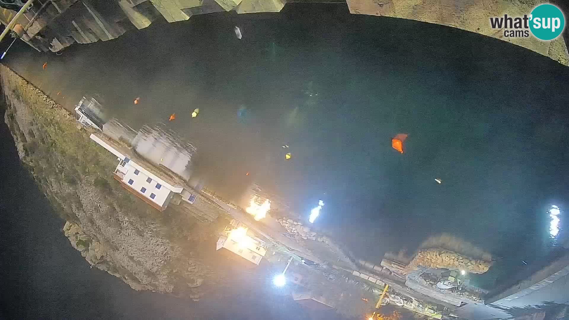 Webcam port de ferry de Prizna – vers l’île de Pag