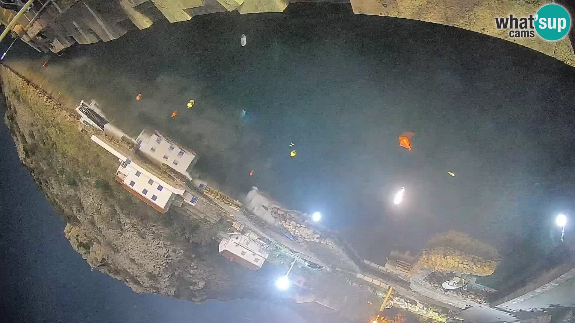 Webcam del puerto de ferris de Prizna – hacia la isla de Pag