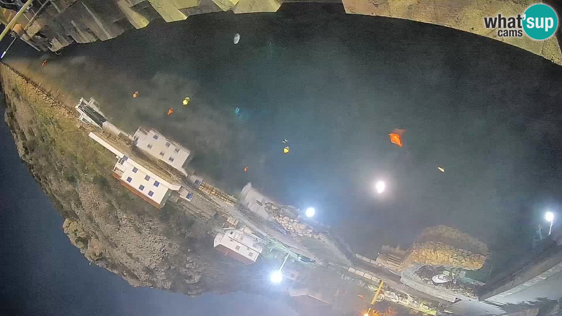 Webcam del puerto de ferris de Prizna – hacia la isla de Pag