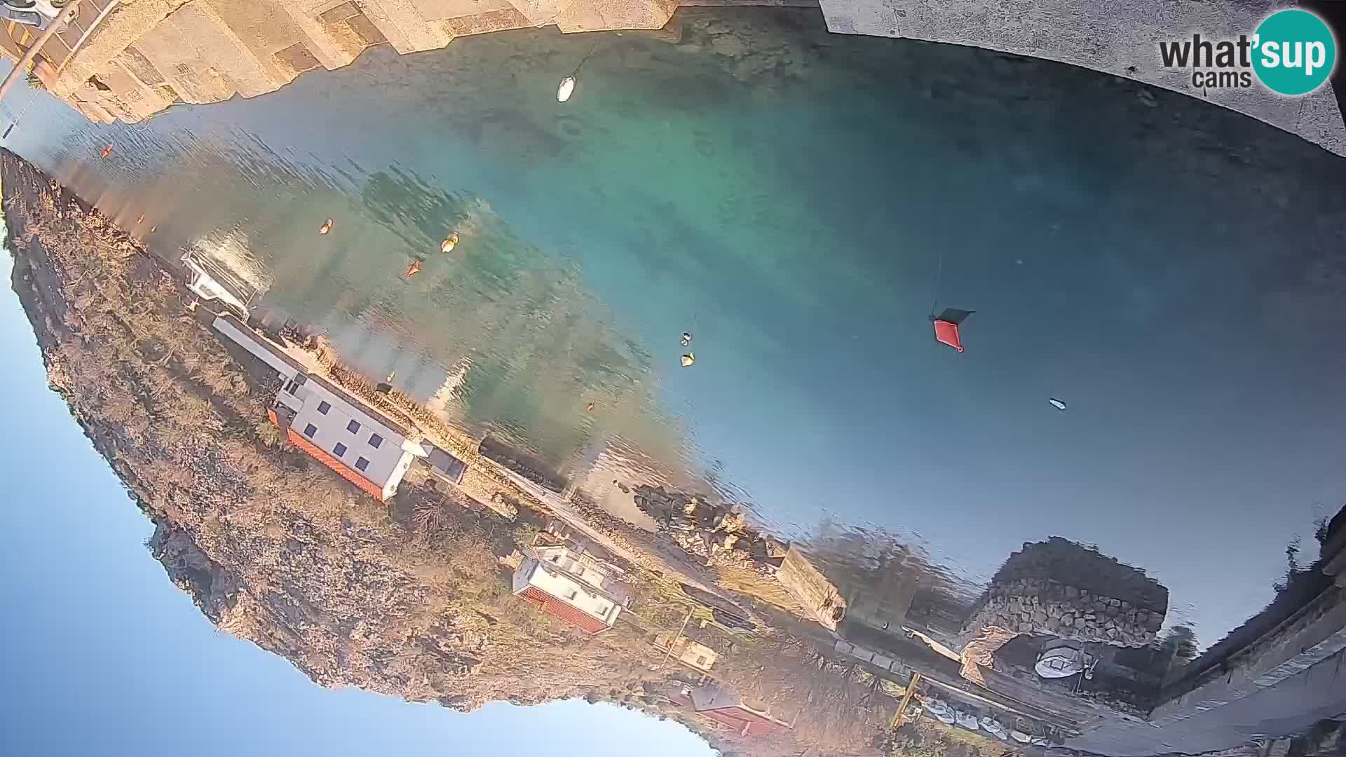 Webcam del puerto de ferris de Prizna – hacia la isla de Pag