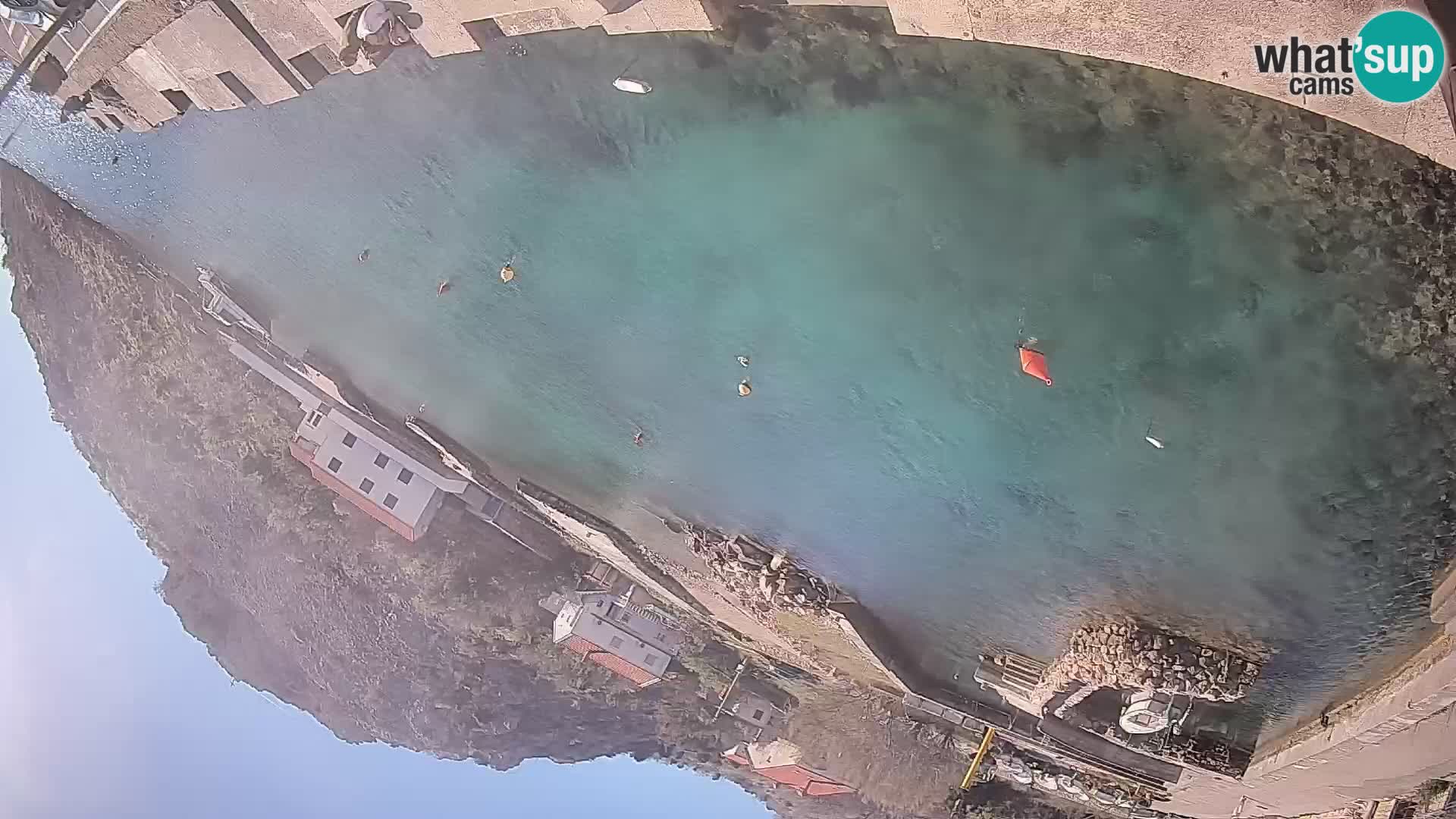 Webcam del puerto de ferris de Prizna – hacia la isla de Pag