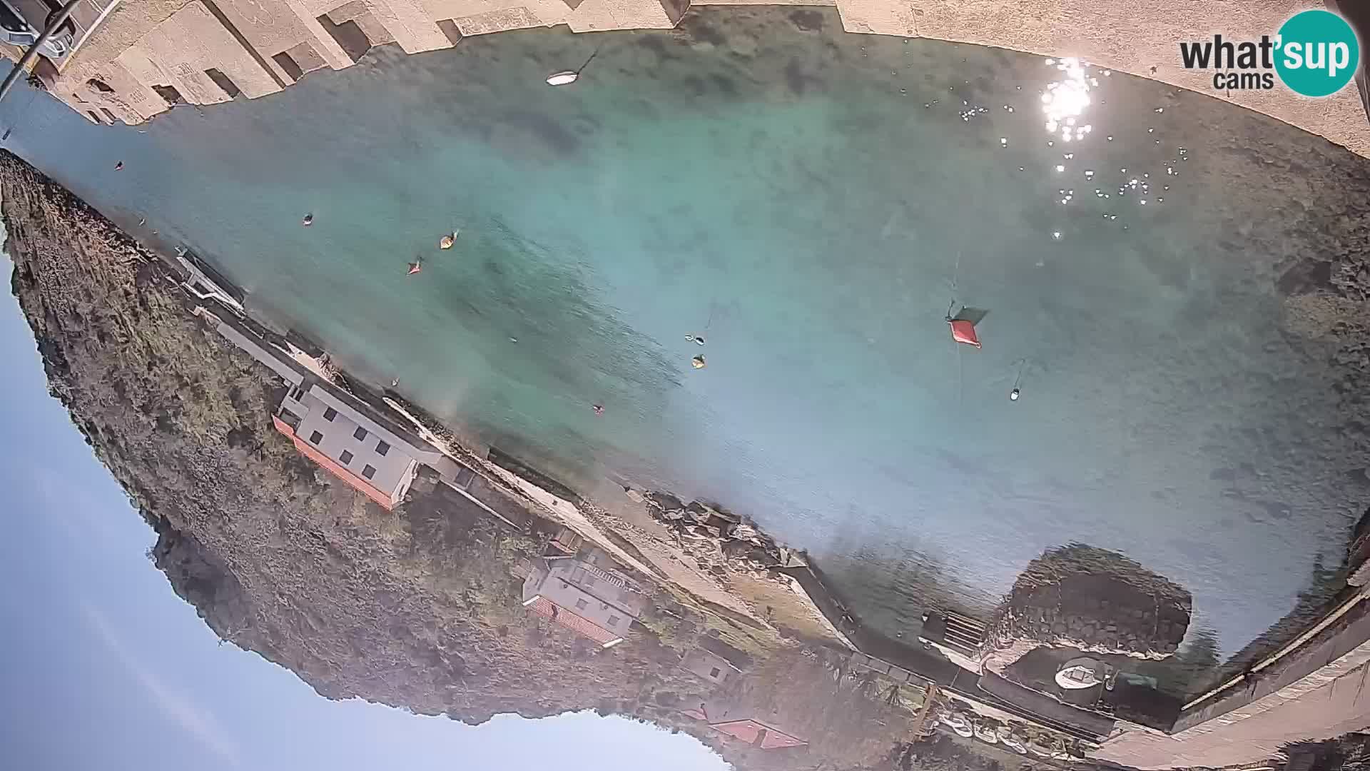 Web kamera trajektna luka Prizna – prema otoku Pag