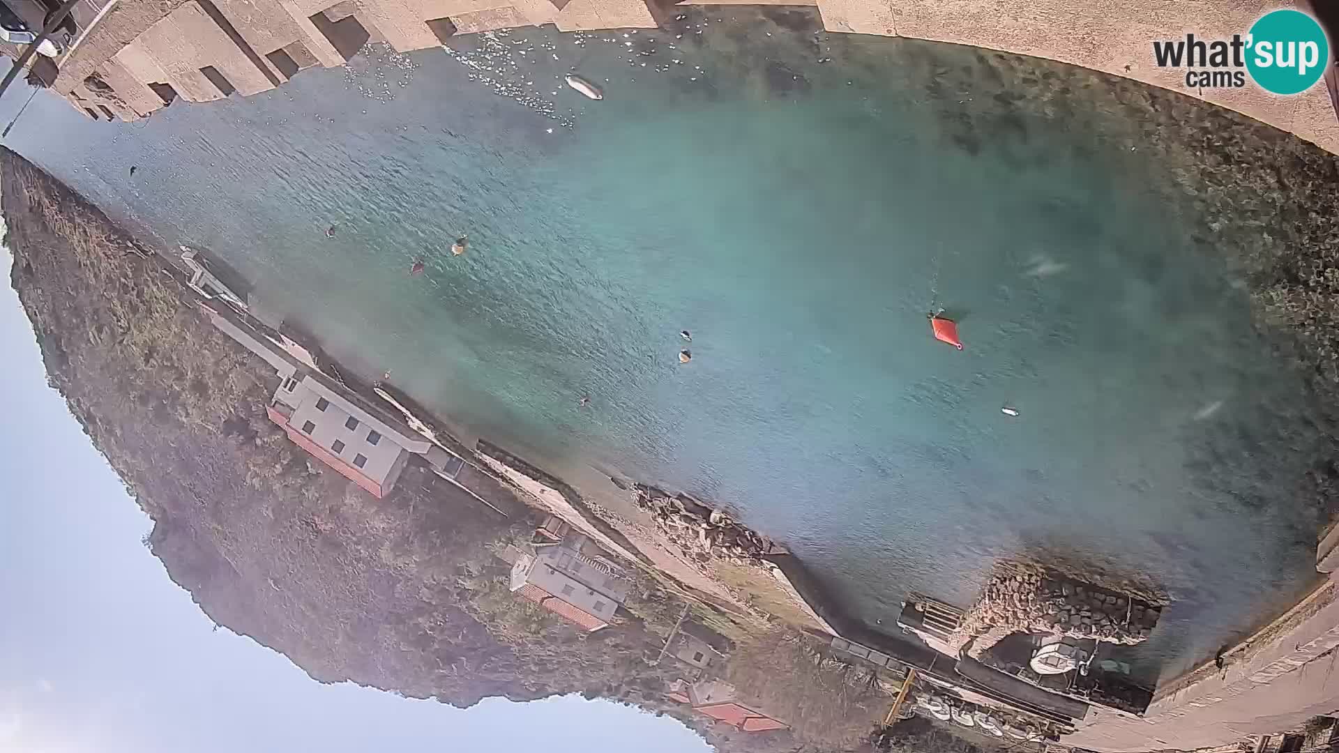 Webcam del puerto de ferris de Prizna – hacia la isla de Pag