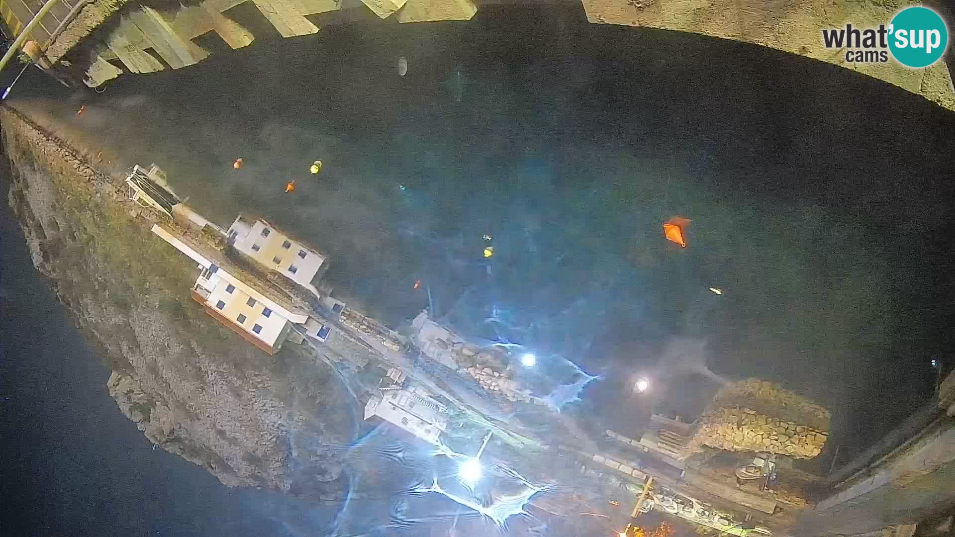 Webcam port de ferry de Prizna – vers l’île de Pag