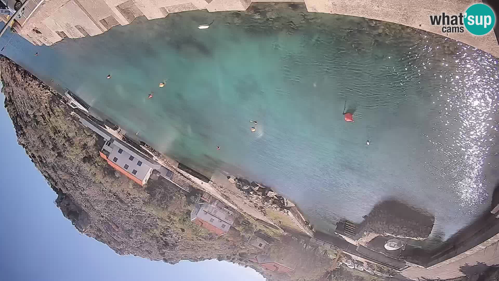 Web kamera trajektna luka Prizna – prema otoku Pag