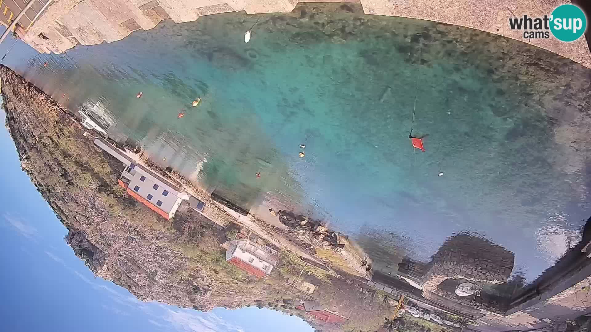 Web kamera trajektna luka Prizna – prema otoku Pag