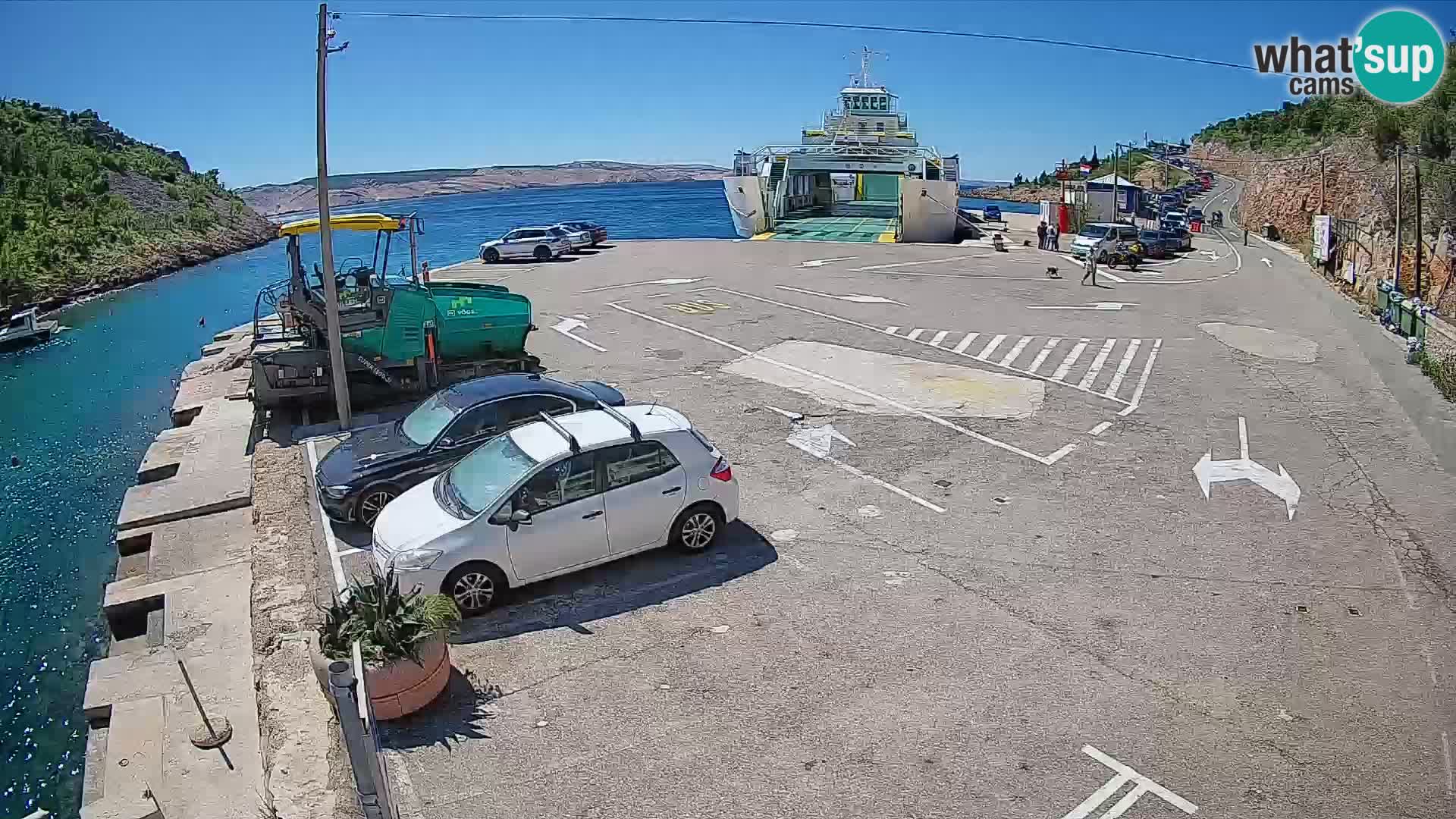 Webcam del puerto de ferris de Prizna – hacia la isla de Pag