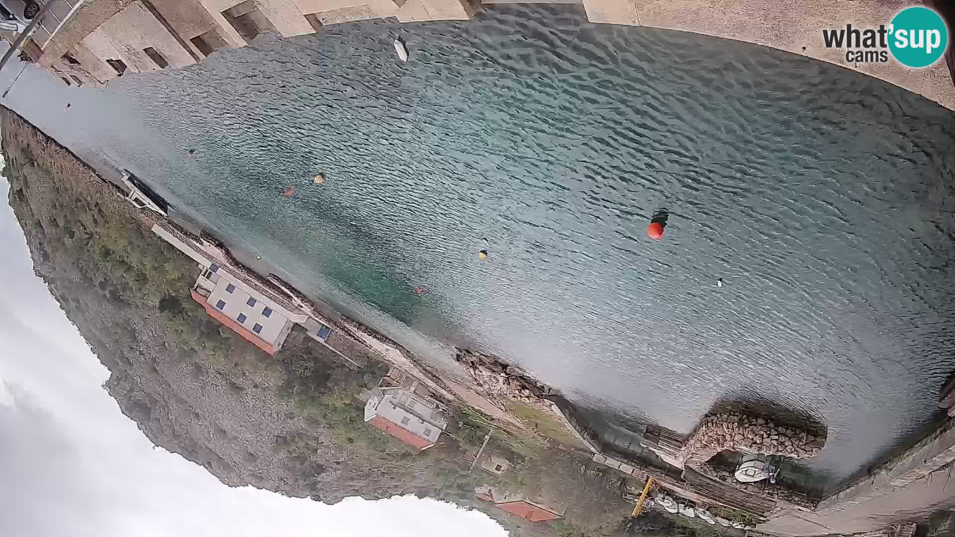 Webcam del puerto de ferris de Prizna – hacia la isla de Pag