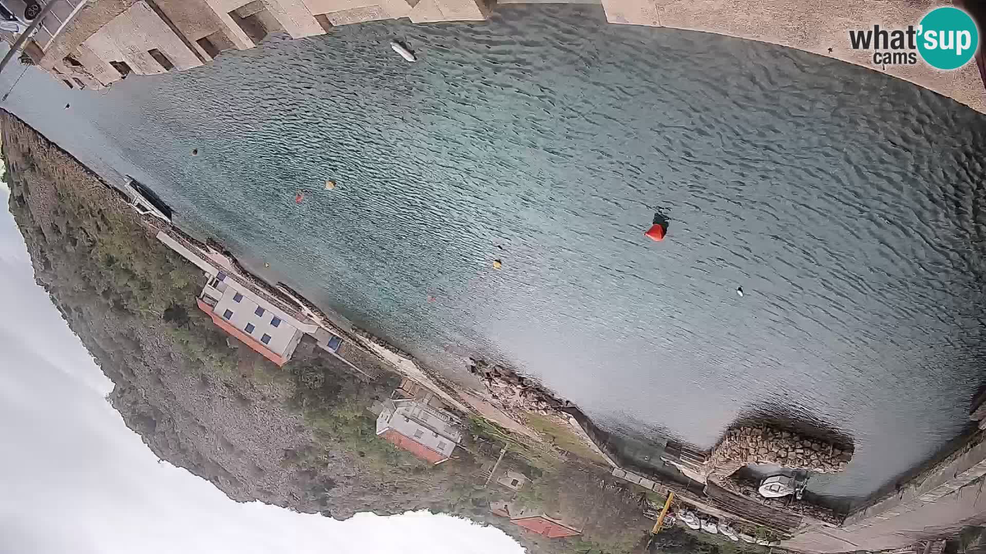 Webcam del puerto de ferris de Prizna – hacia la isla de Pag