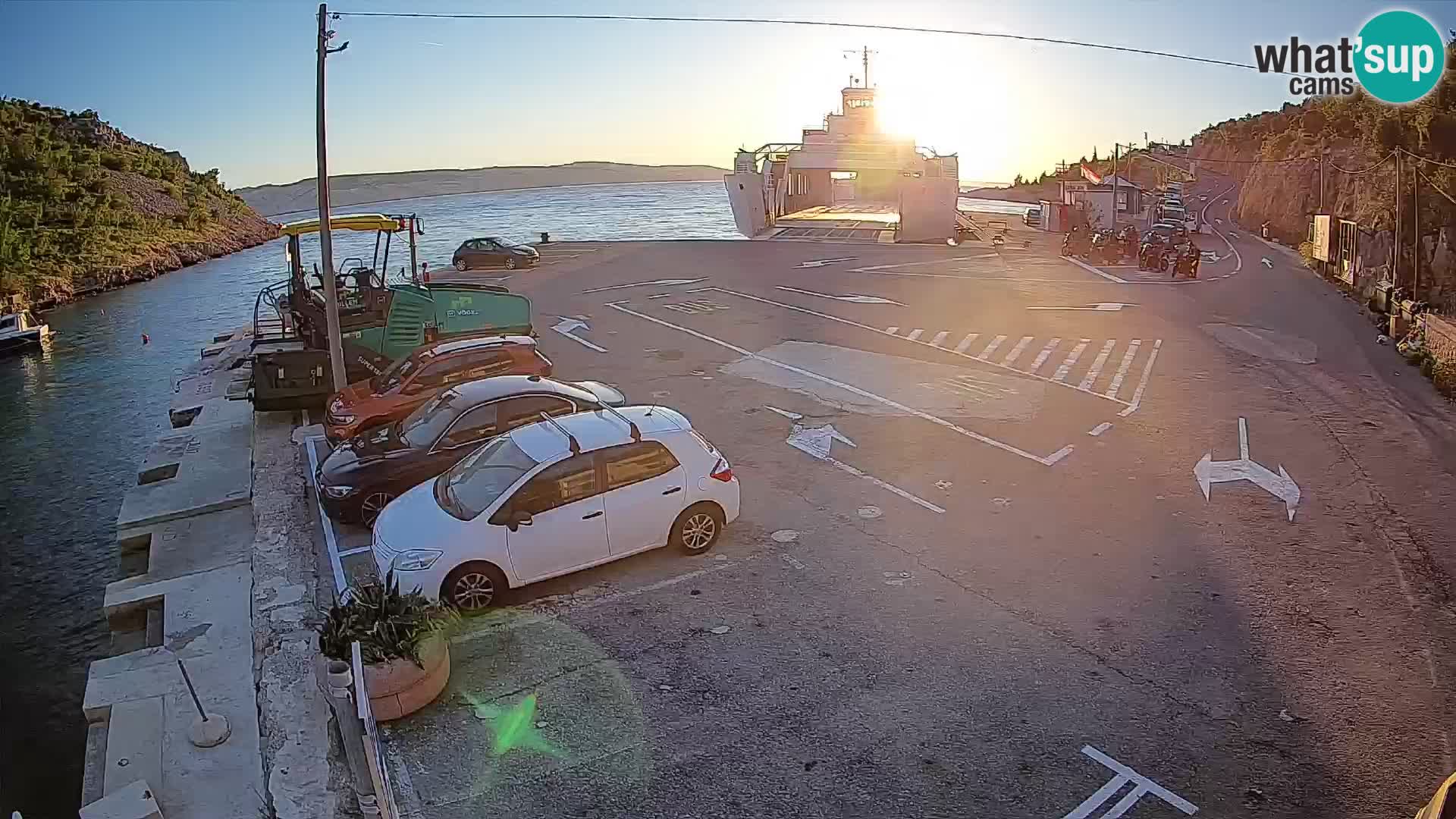Webcam port de ferry de Prizna – vers l’île de Pag