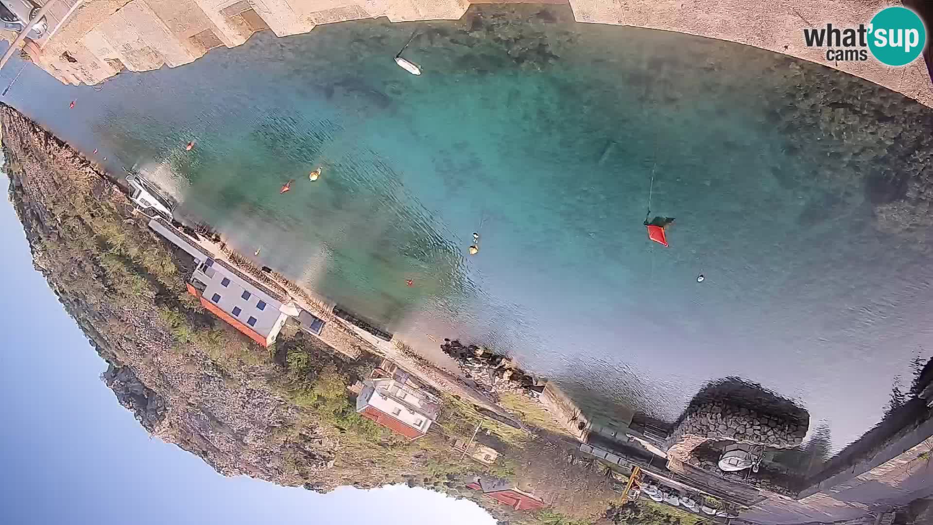 Webcam del puerto de ferris de Prizna – hacia la isla de Pag