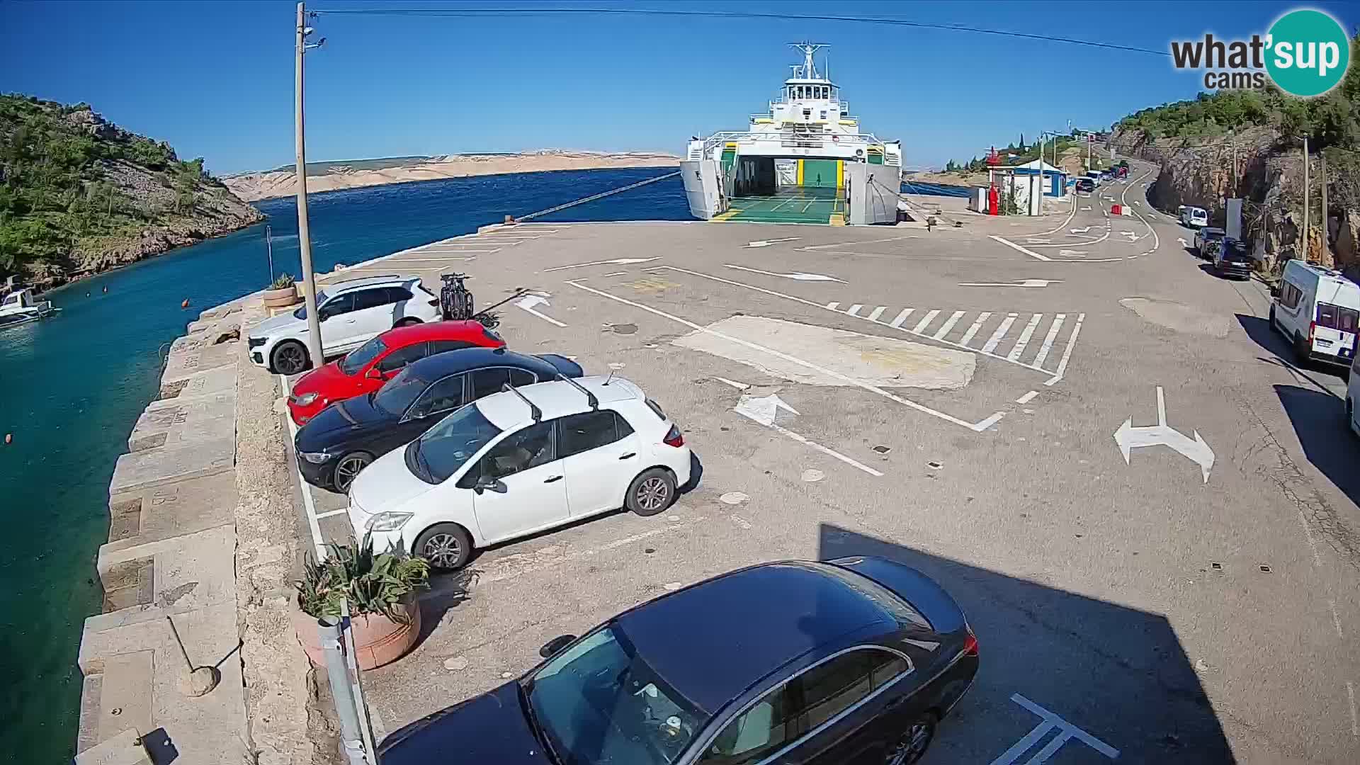 Webcam Prizna ferry port to Pag island