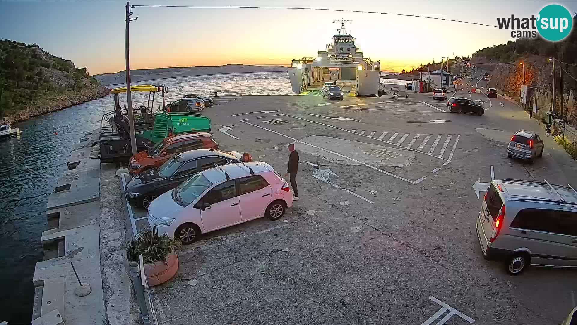 Webcam Prizna ferry port to Pag island