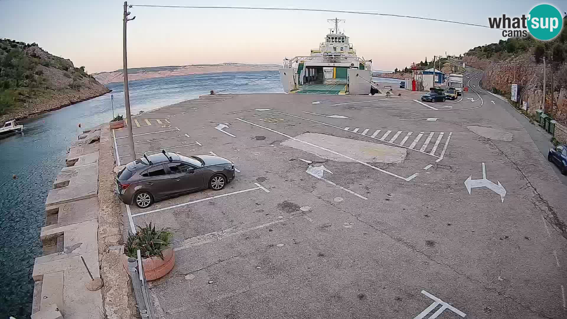 Webcam port de ferry de Prizna – vers l’île de Pag