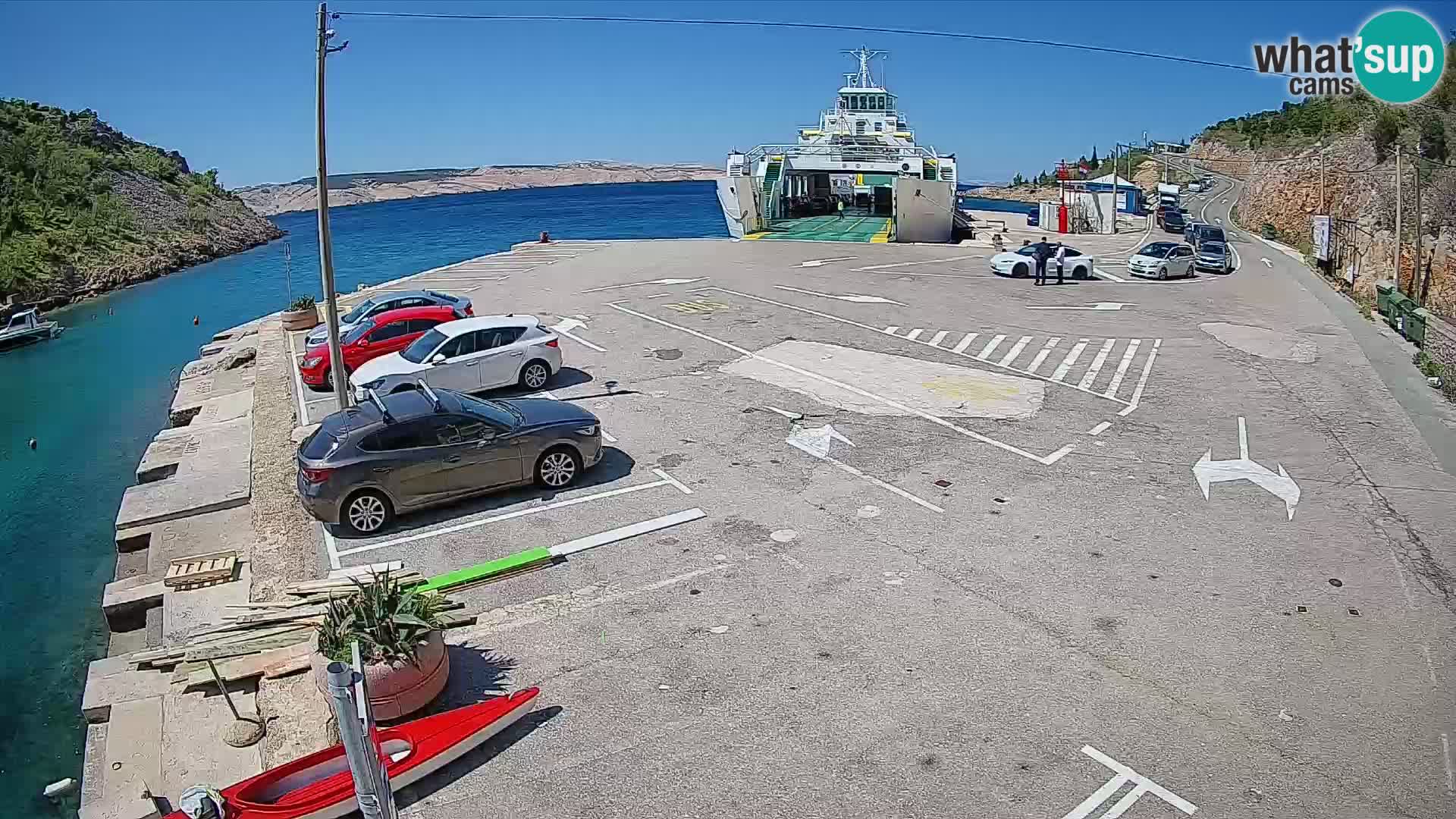 Webcam del puerto de ferris de Prizna – hacia la isla de Pag