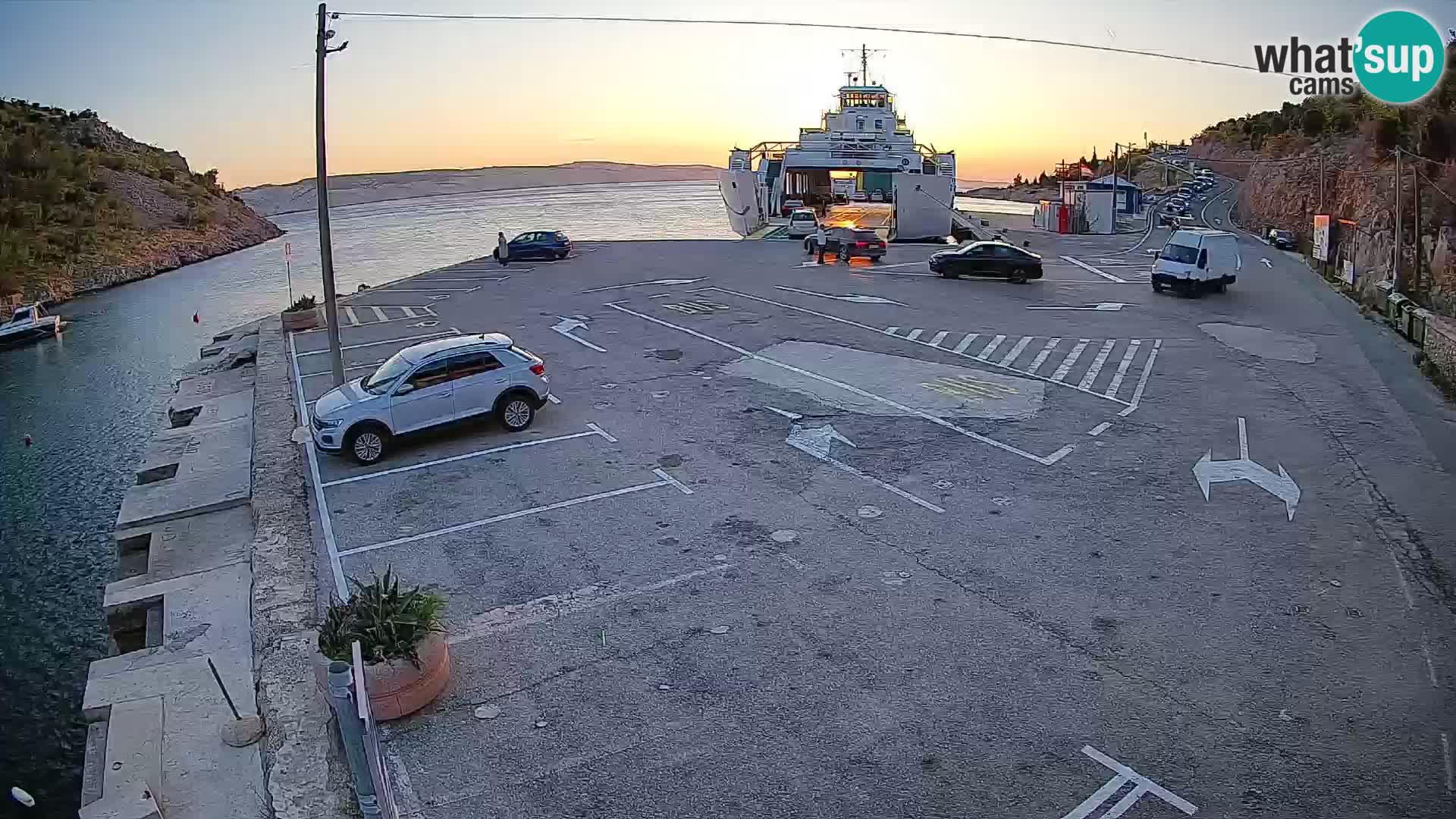 Webcam port de ferry de Prizna – vers l’île de Pag
