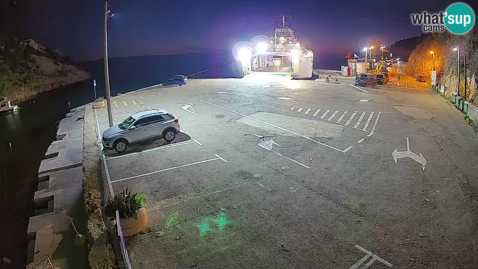 Web kamera trajektna luka Prizna – prema otoku Pag