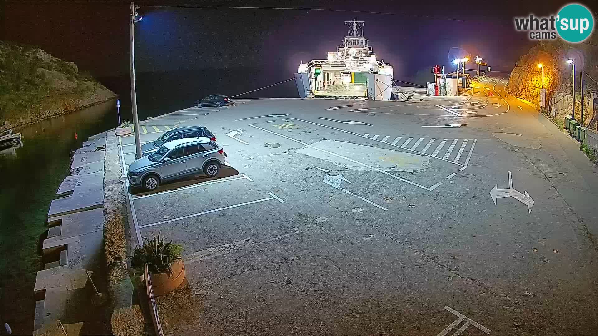 Web kamera trajektna luka Prizna – prema otoku Pag