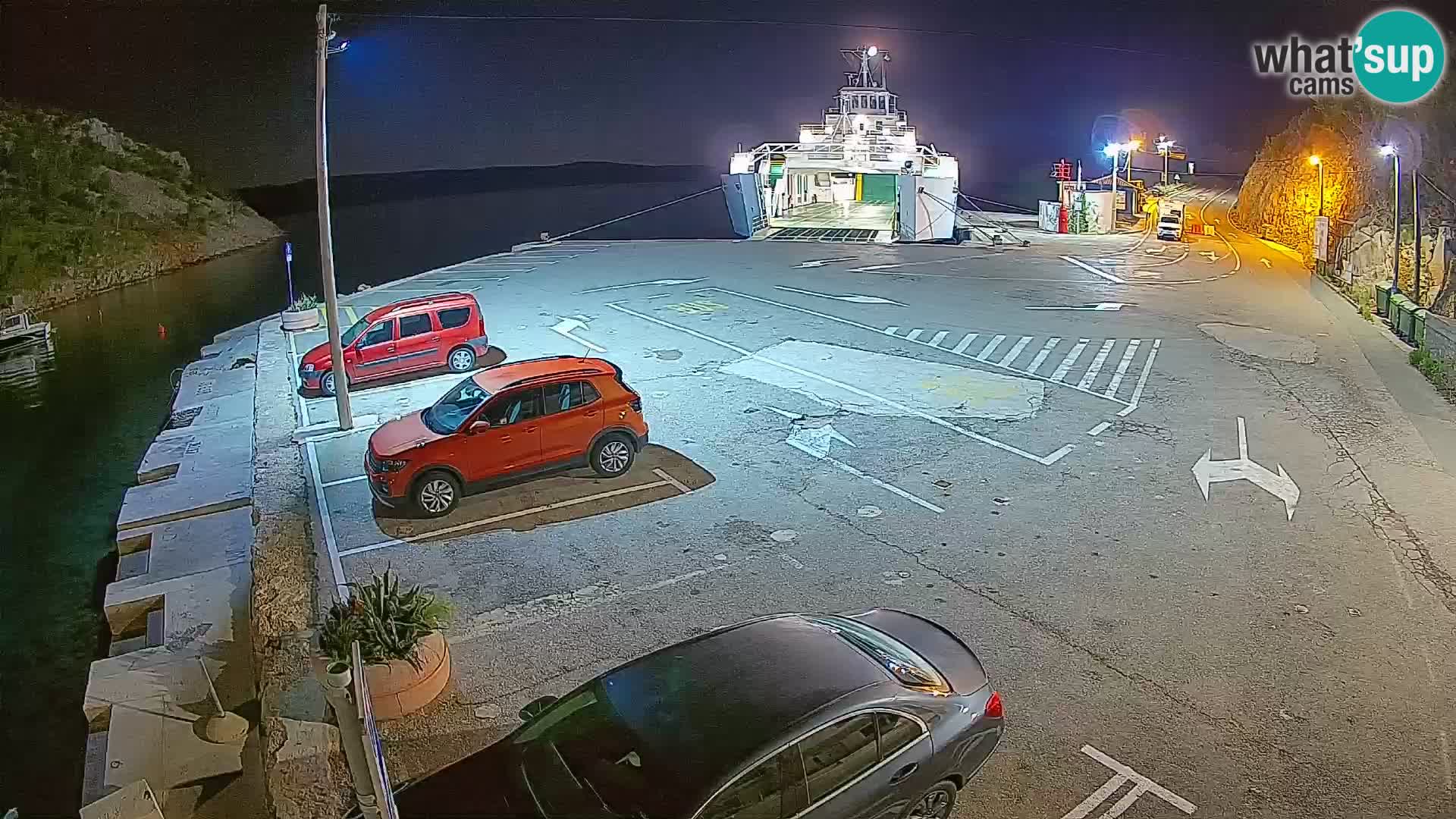 Webcam del puerto de ferris de Prizna – hacia la isla de Pag