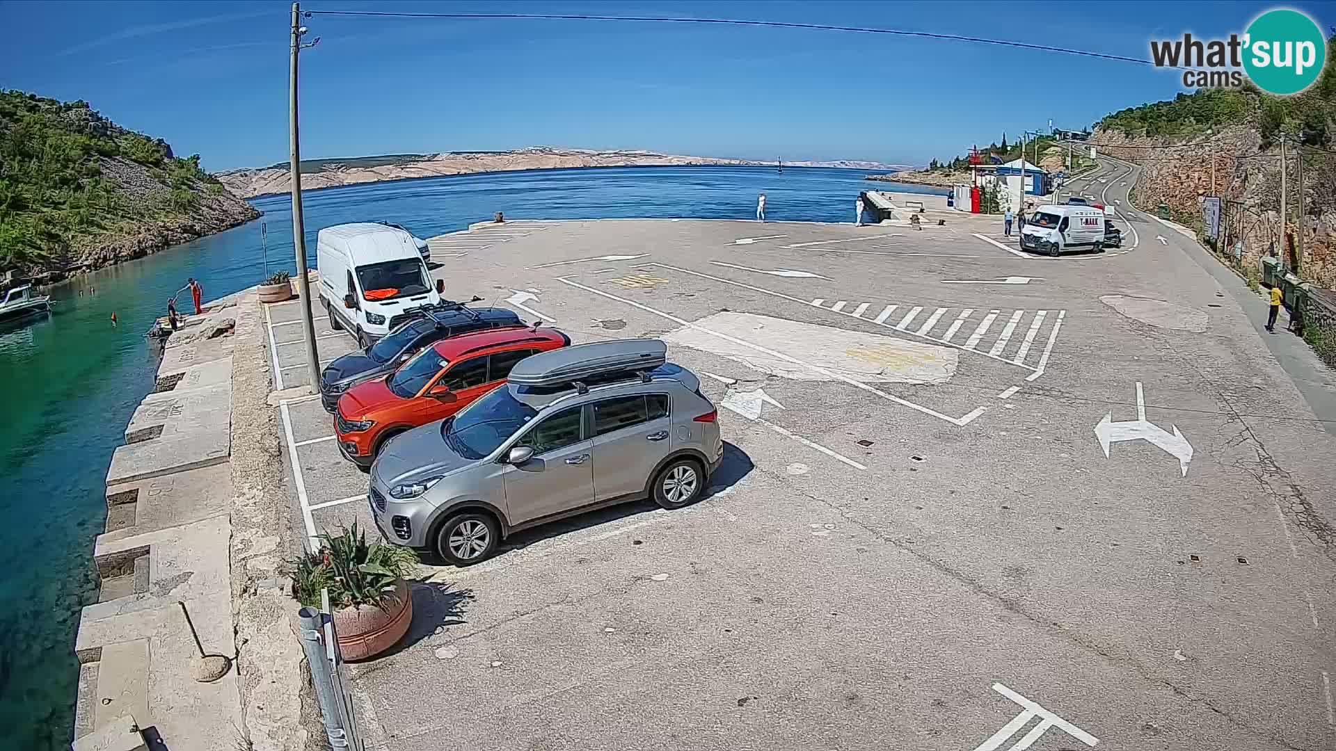 Webcam del puerto de ferris de Prizna – hacia la isla de Pag