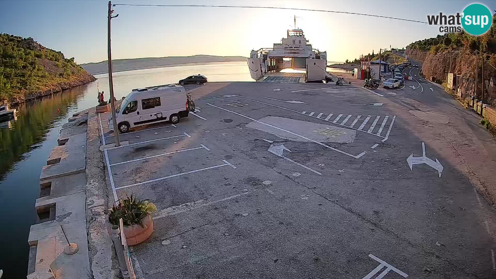 Webcam Prizna ferry port to Pag island