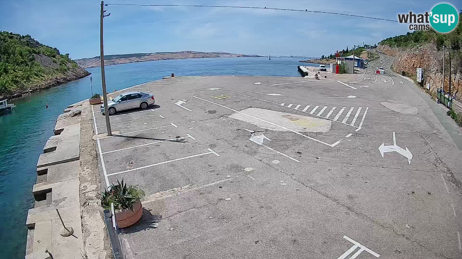 Webcam del puerto de ferris de Prizna – hacia la isla de Pag