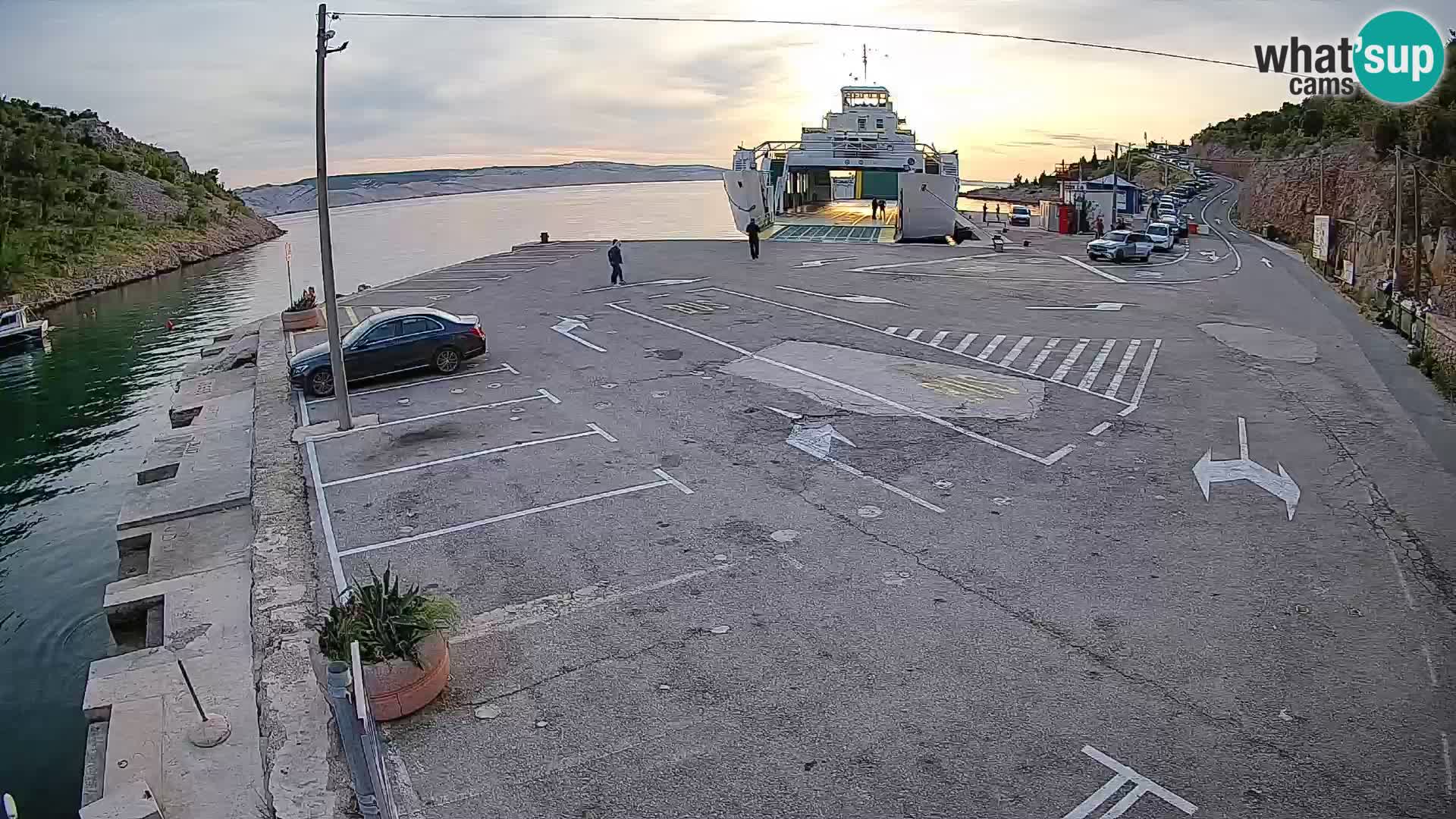 Webcam port de ferry de Prizna – vers l’île de Pag