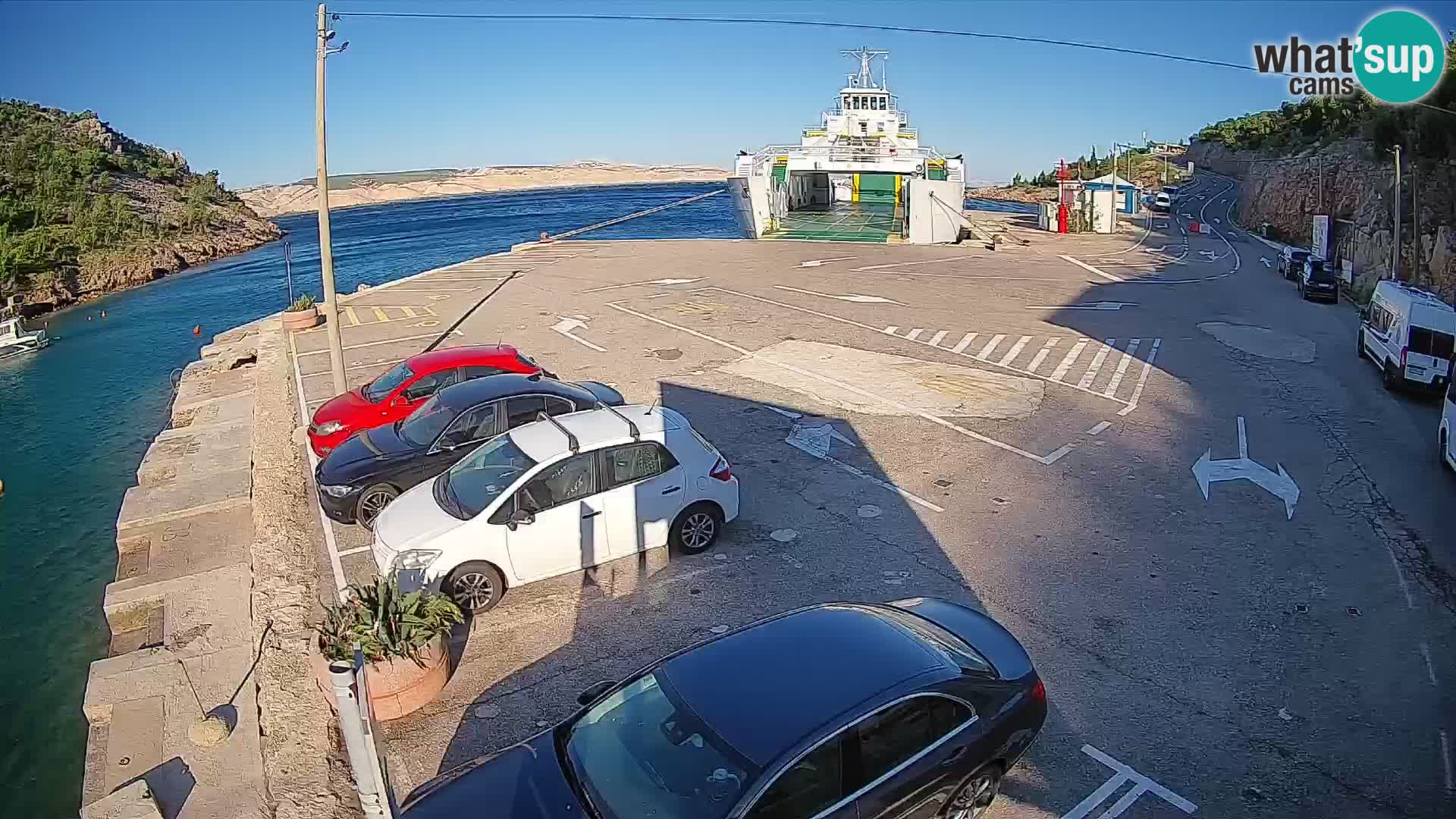 Webcam Prizna ferry port to Pag island