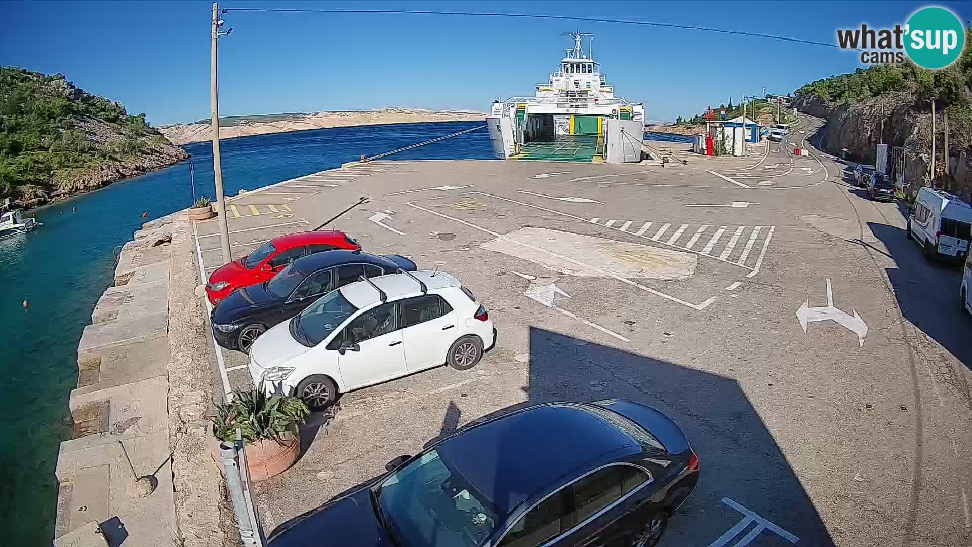 Webcam Prizna ferry port to Pag island