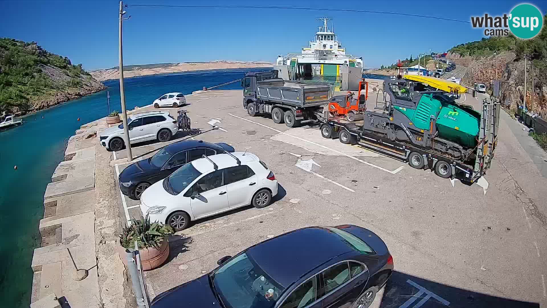 Webcam Prizna ferry port to Pag island