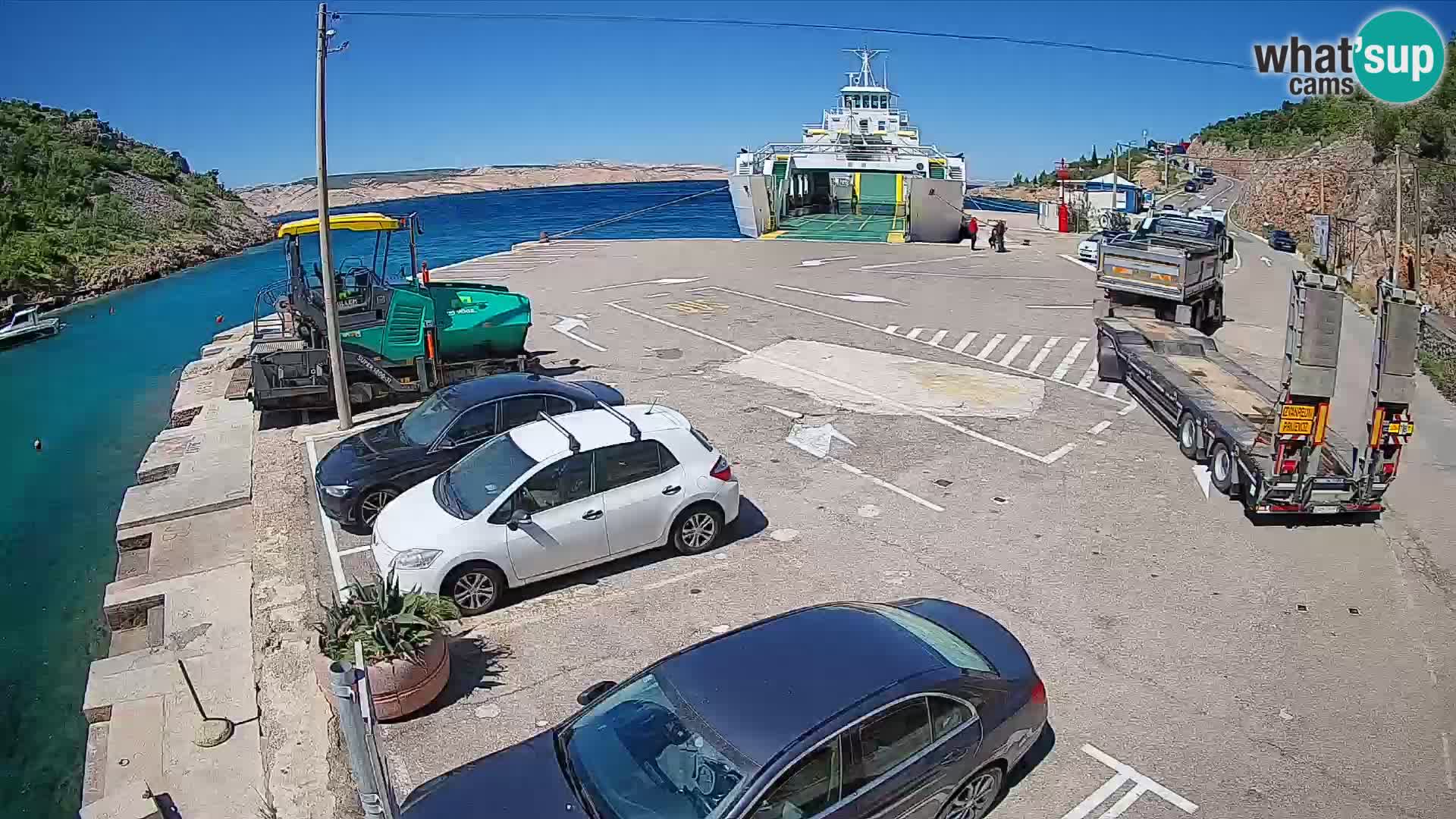 Webcam Prizna ferry port to Pag island