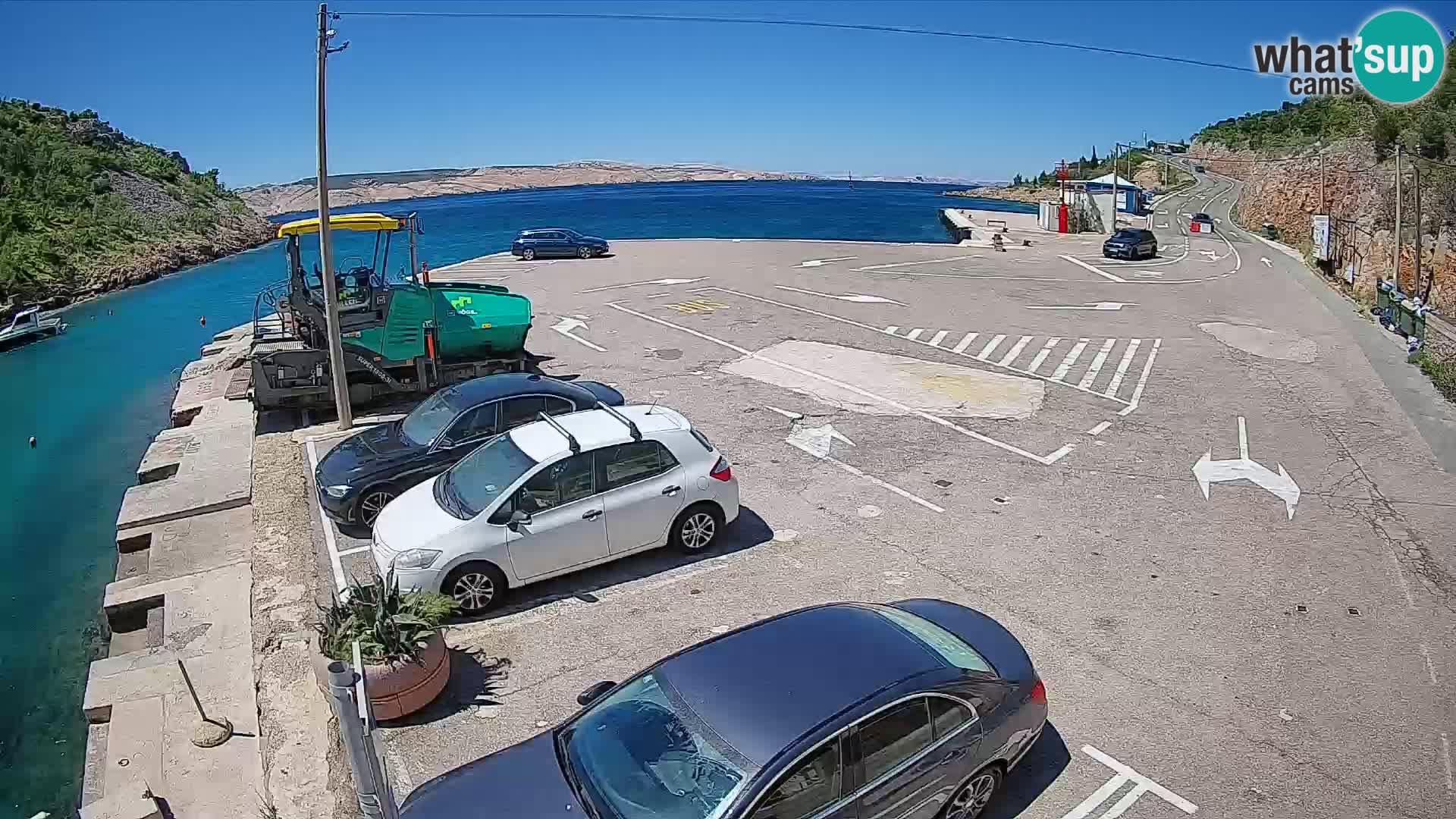 Webcam Prizna ferry port to Pag island