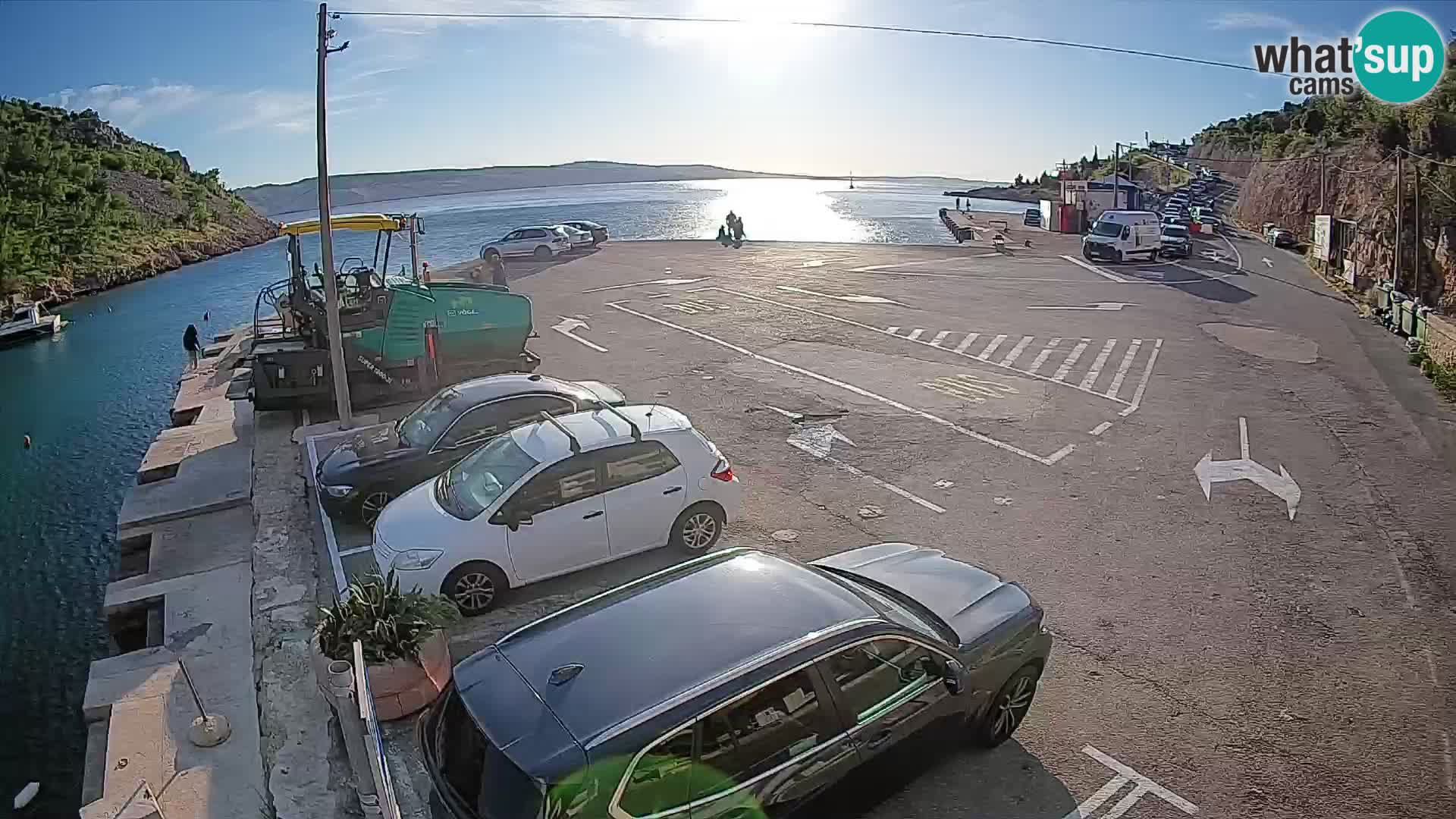 Webcam Prizna ferry port to Pag island