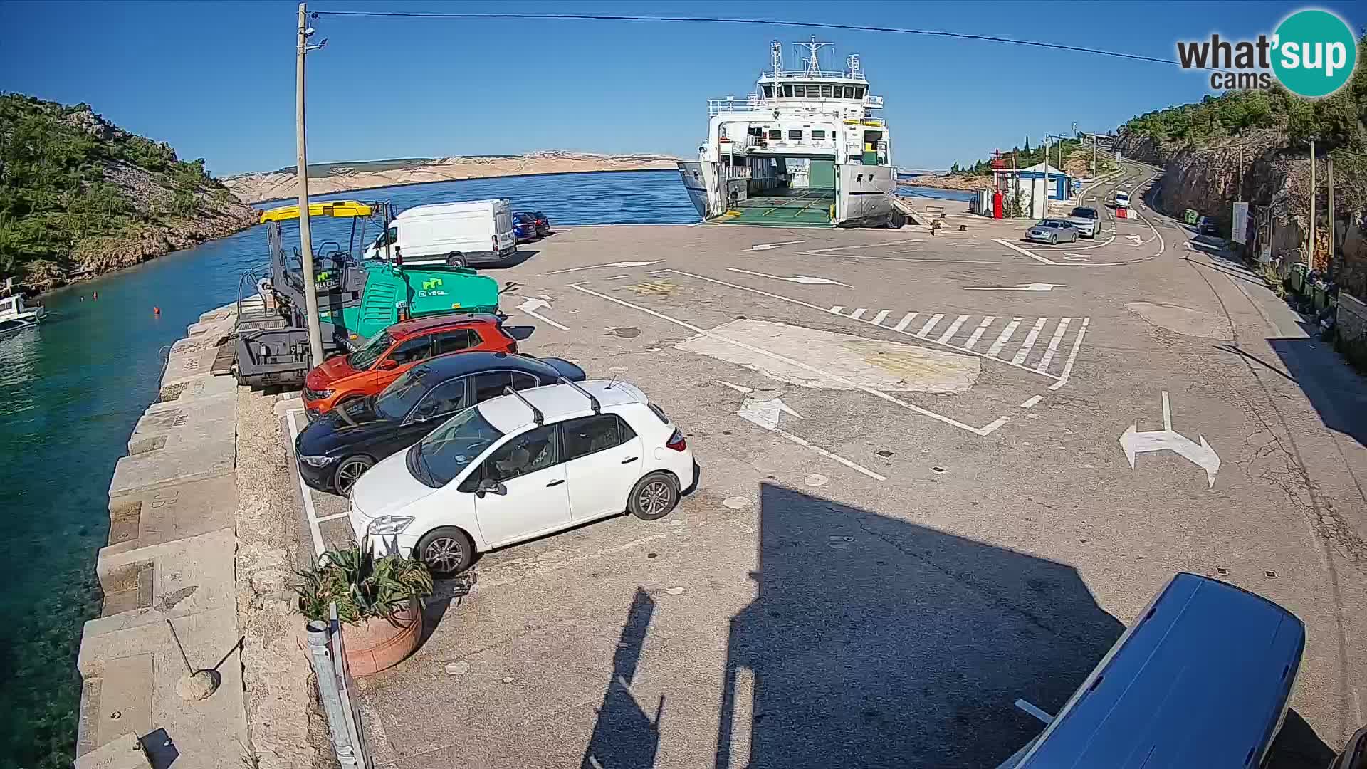 Webcam Prizna ferry port to Pag island