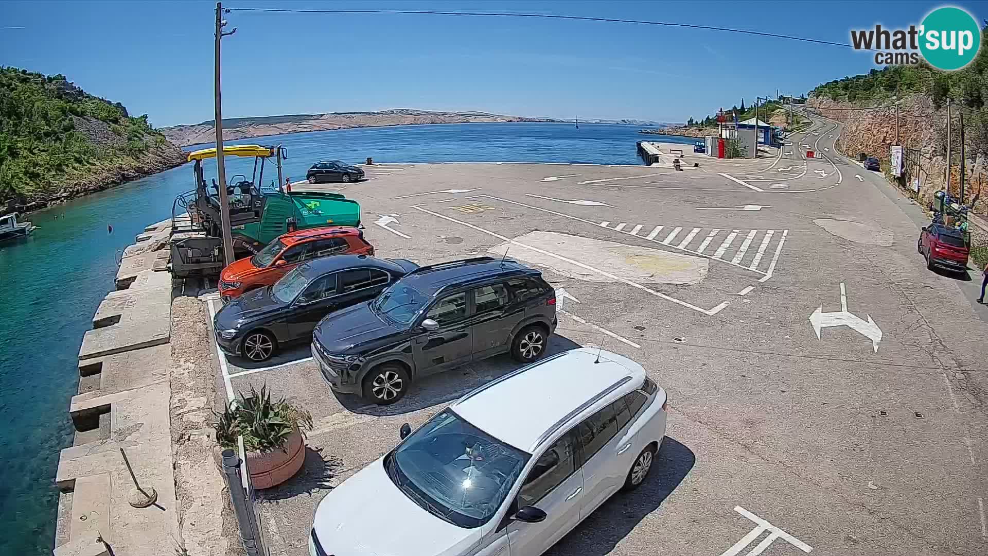 Webcam del puerto de ferris de Prizna – hacia la isla de Pag
