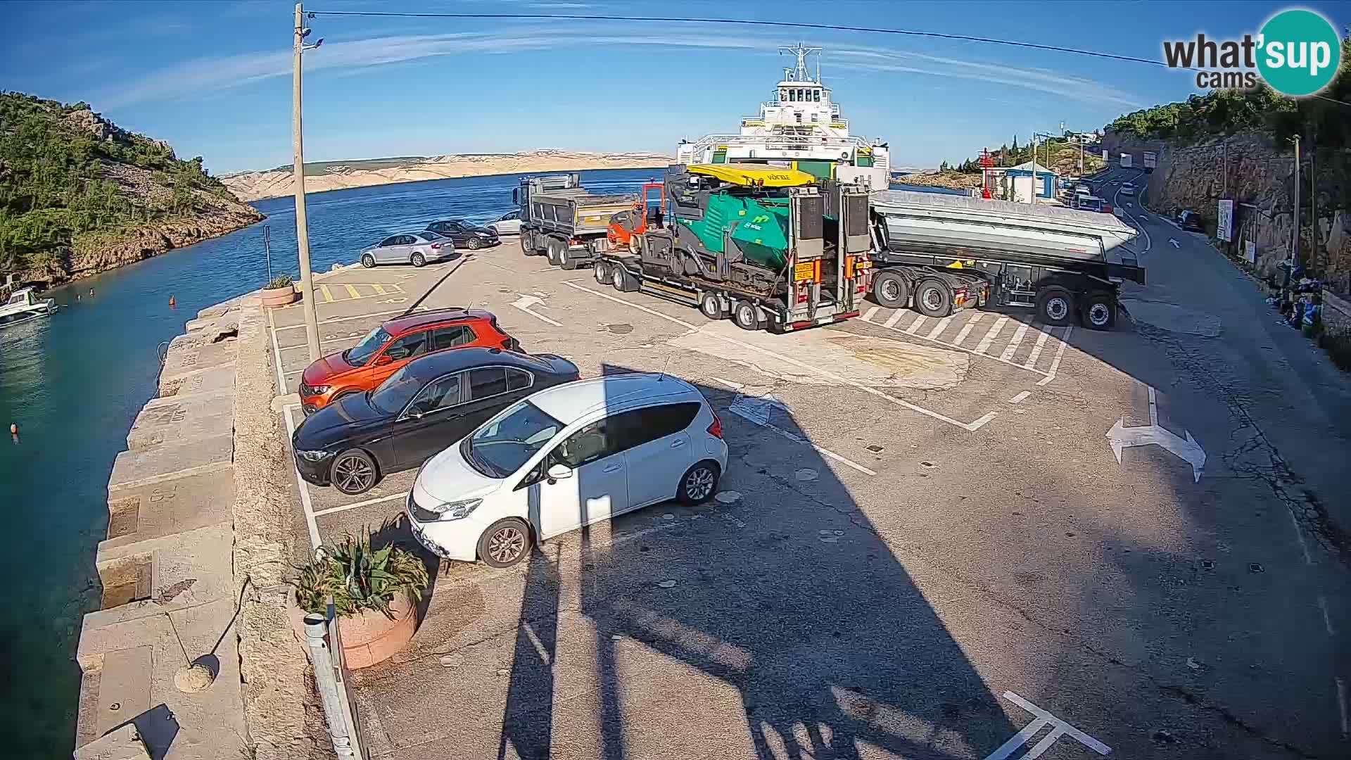 Webcam Prizna ferry port to Pag island