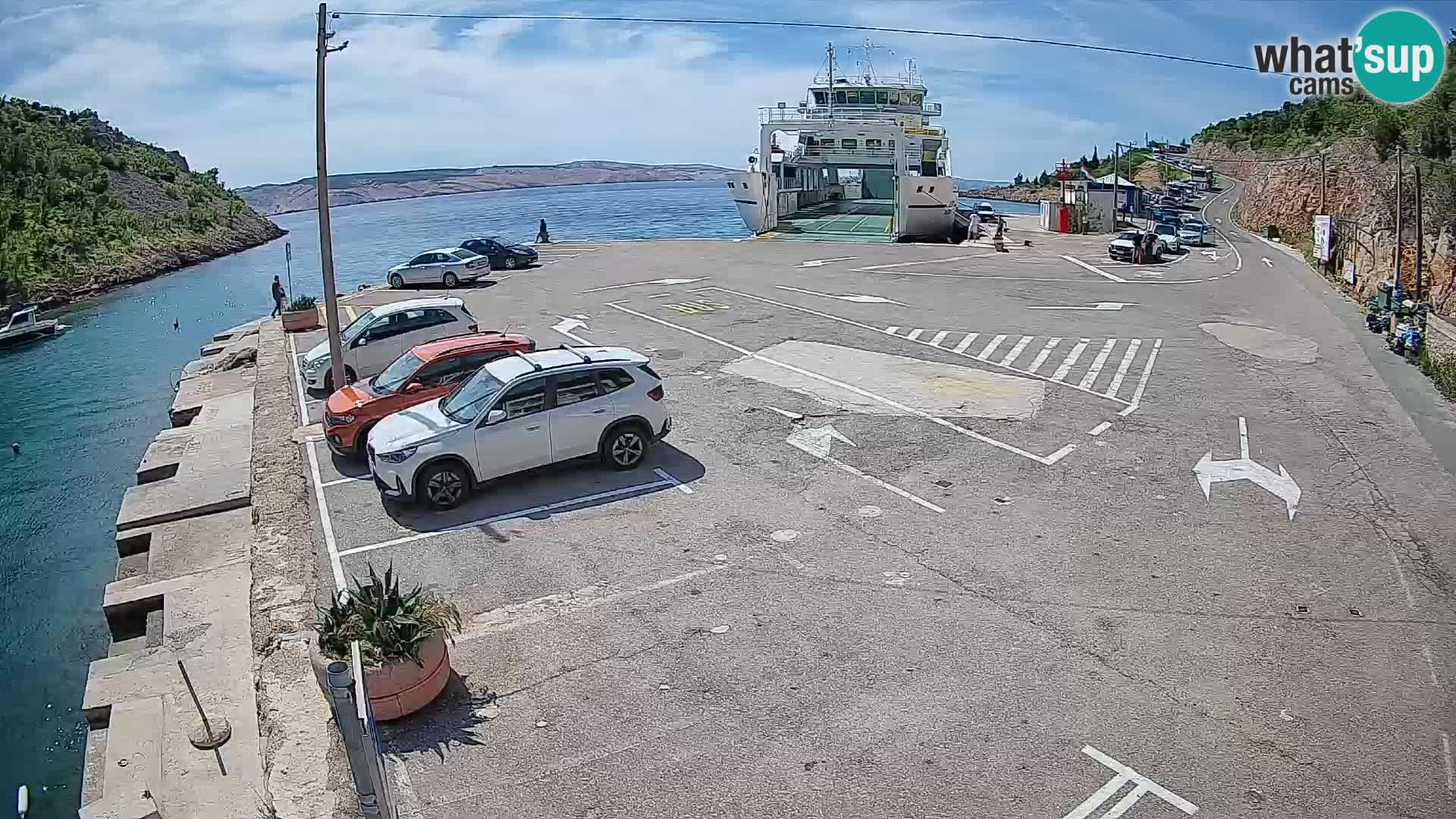 Webcam del puerto de ferris de Prizna – hacia la isla de Pag