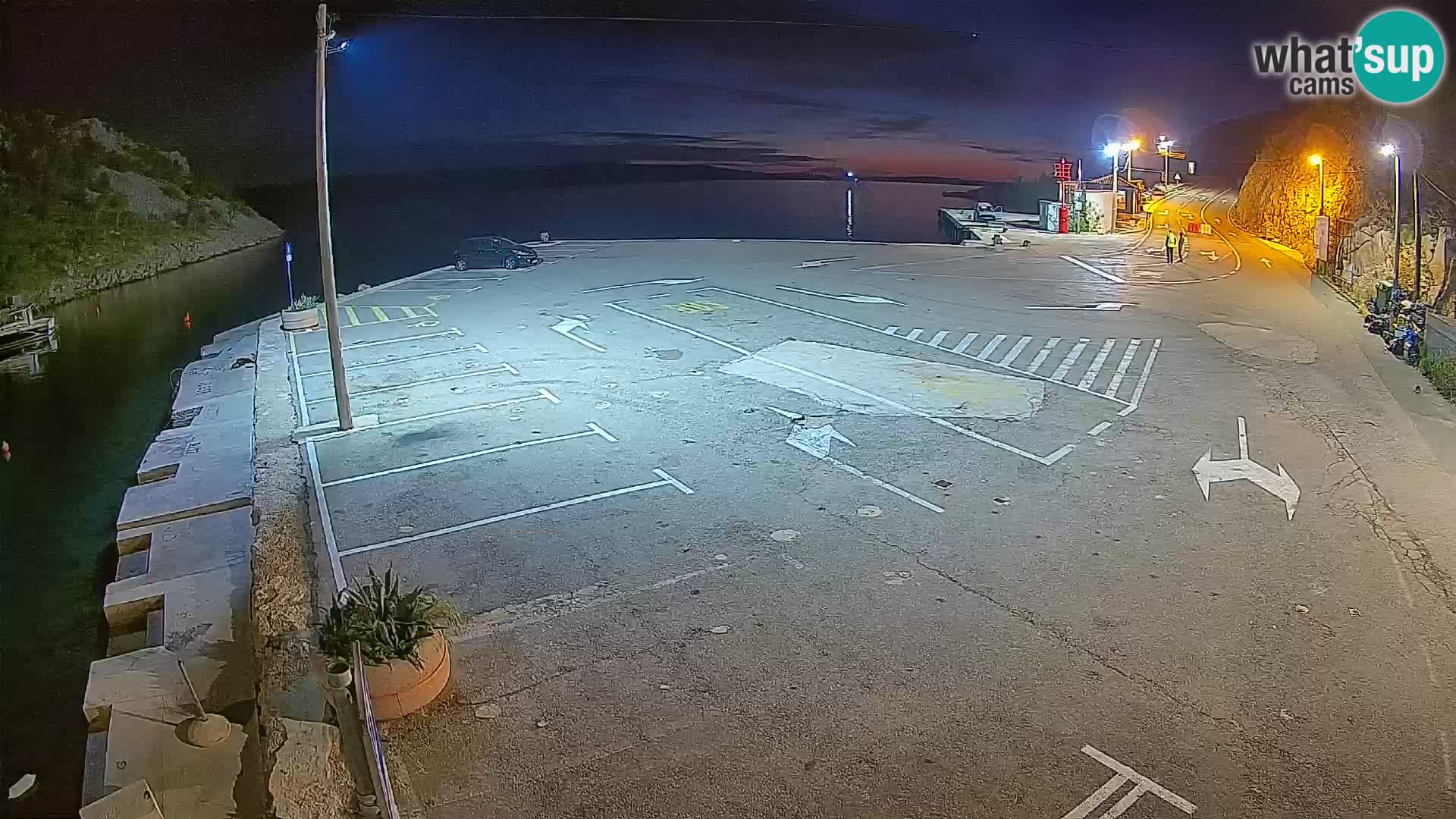 Webcam del puerto de ferris de Prizna – hacia la isla de Pag