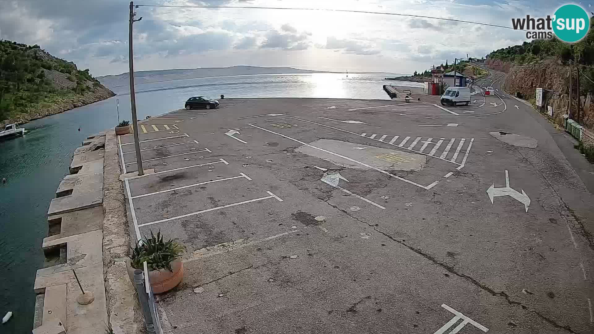 Webcam Prizna ferry port to Pag island