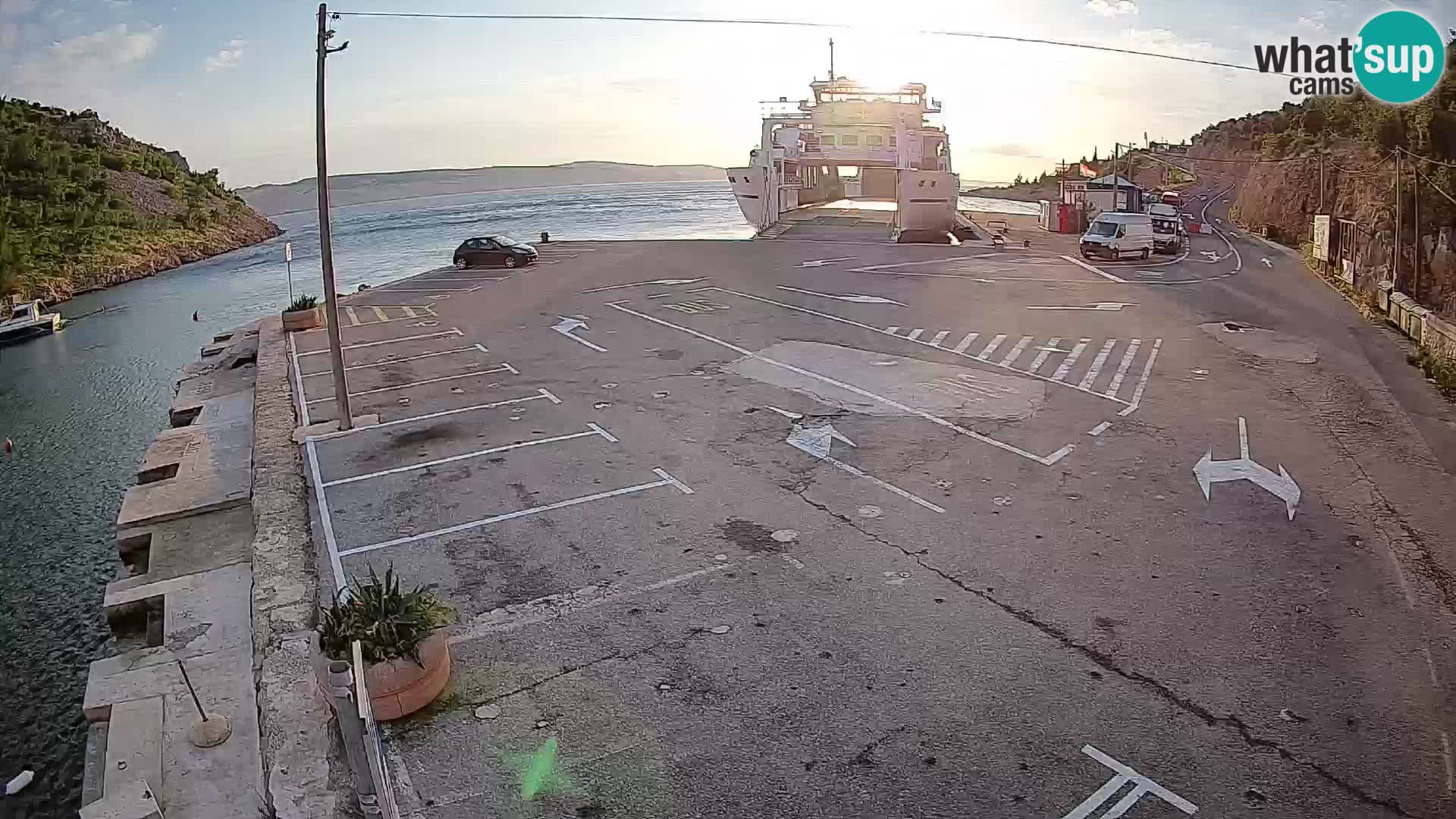 Webcam Prizna ferry port to Pag island