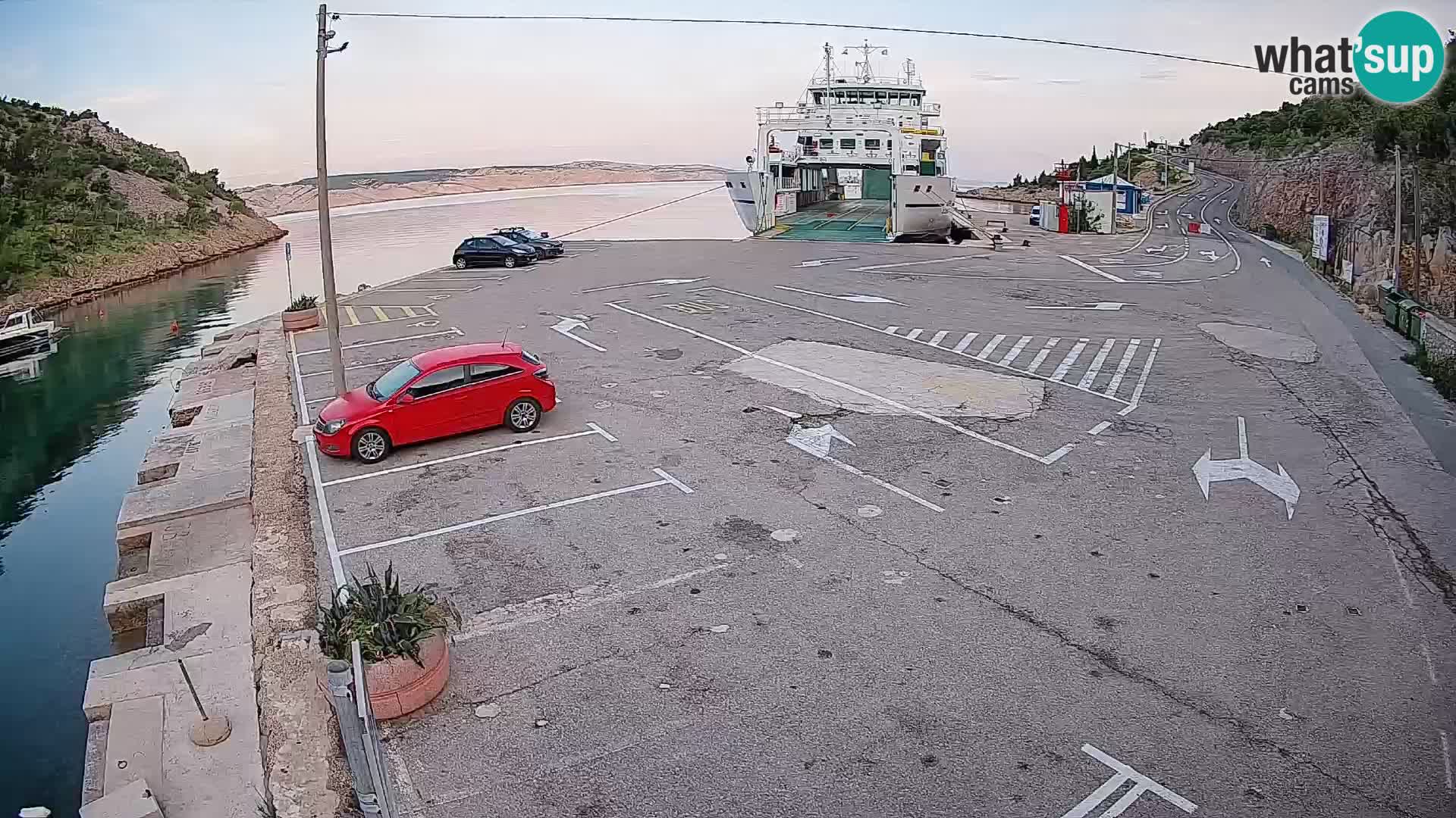 Webcam port de ferry de Prizna – vers l’île de Pag
