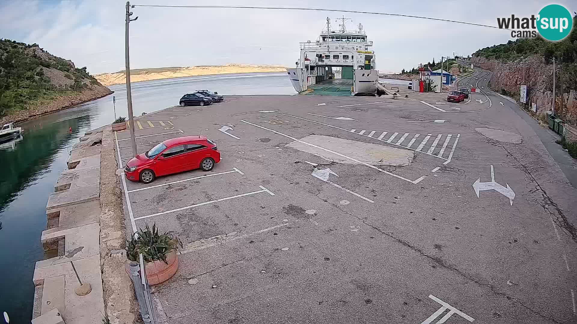 Webcam Prizna ferry port to Pag island