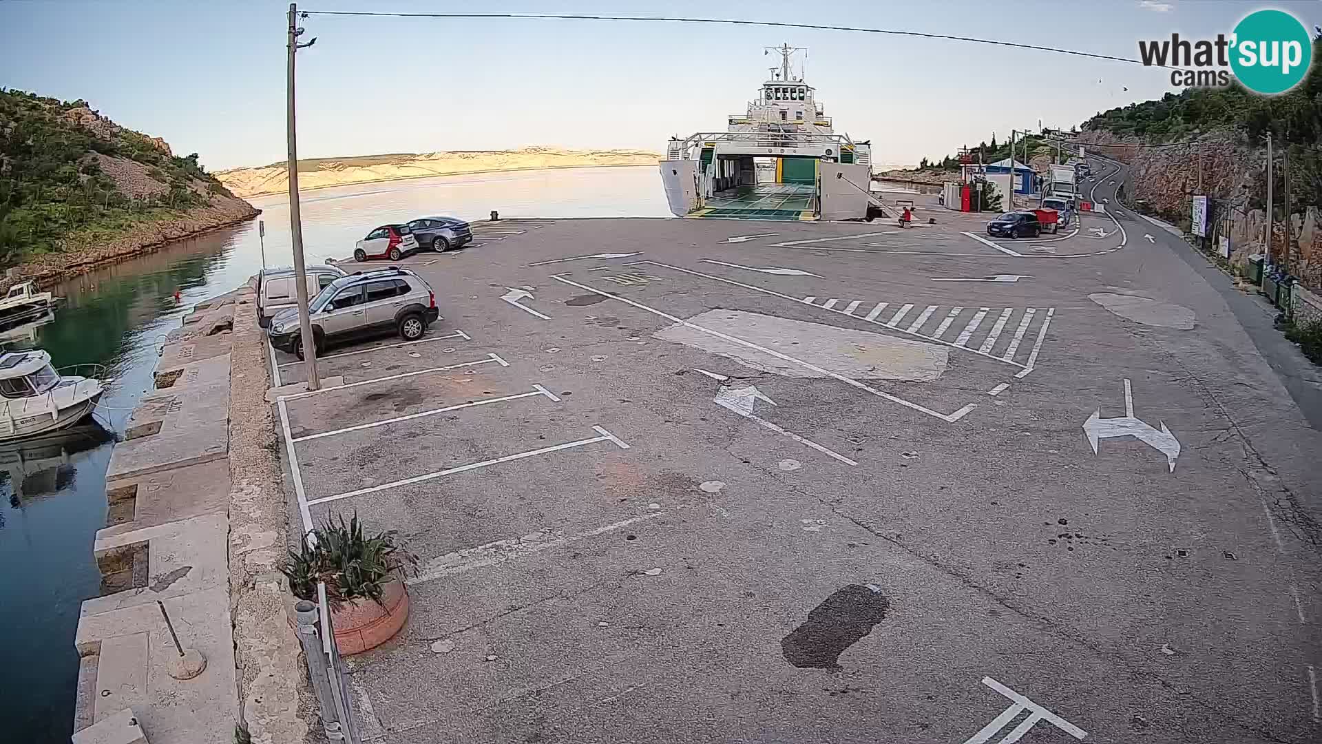 Webcam Fährhafen Prizna – zur Insel Pag