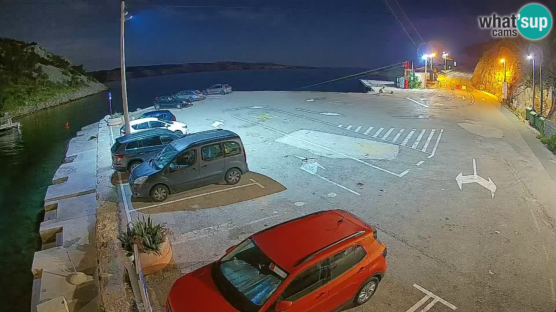 Webcam del puerto de ferris de Prizna – hacia la isla de Pag