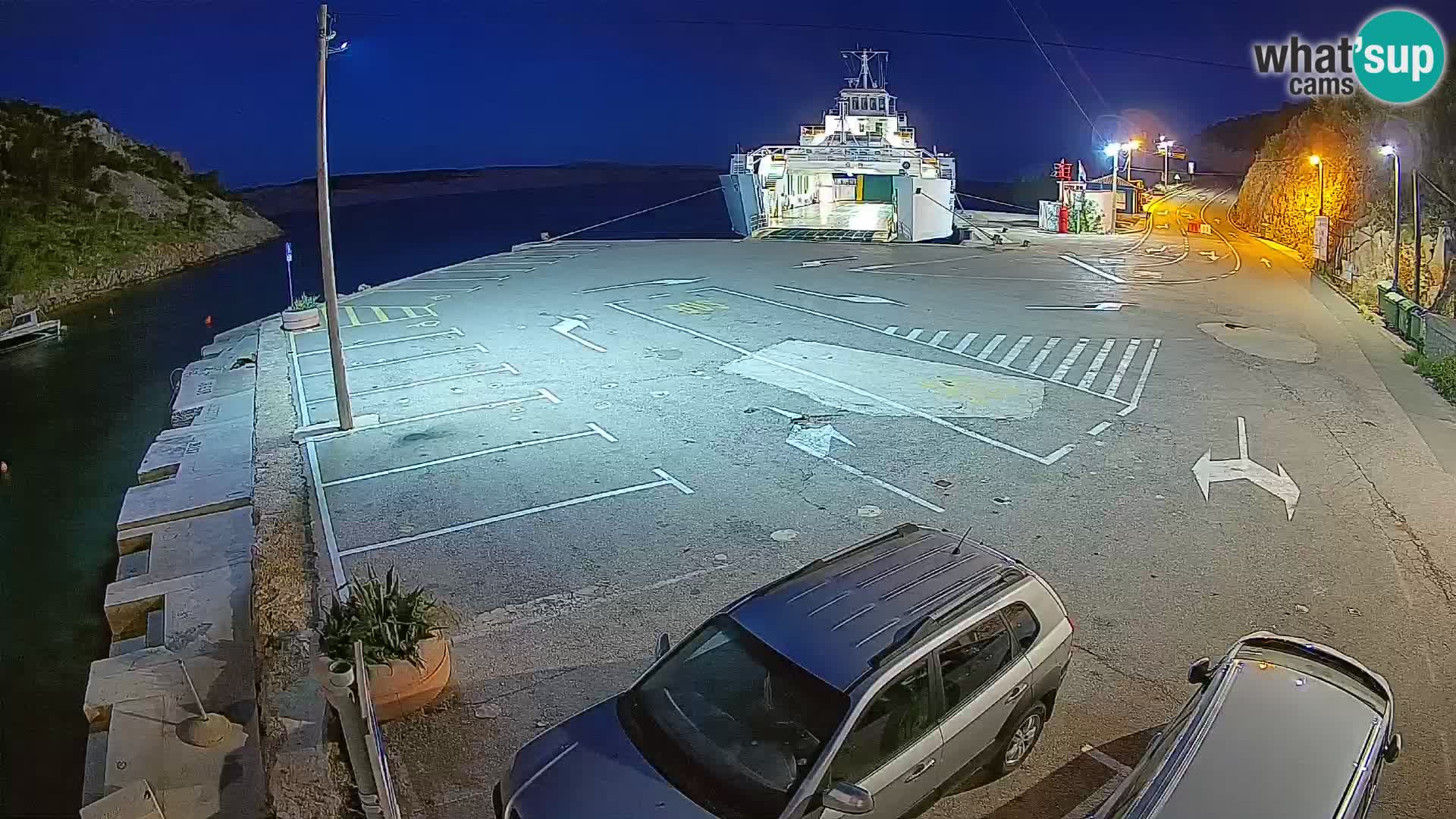 Webcam del puerto de ferris de Prizna – hacia la isla de Pag