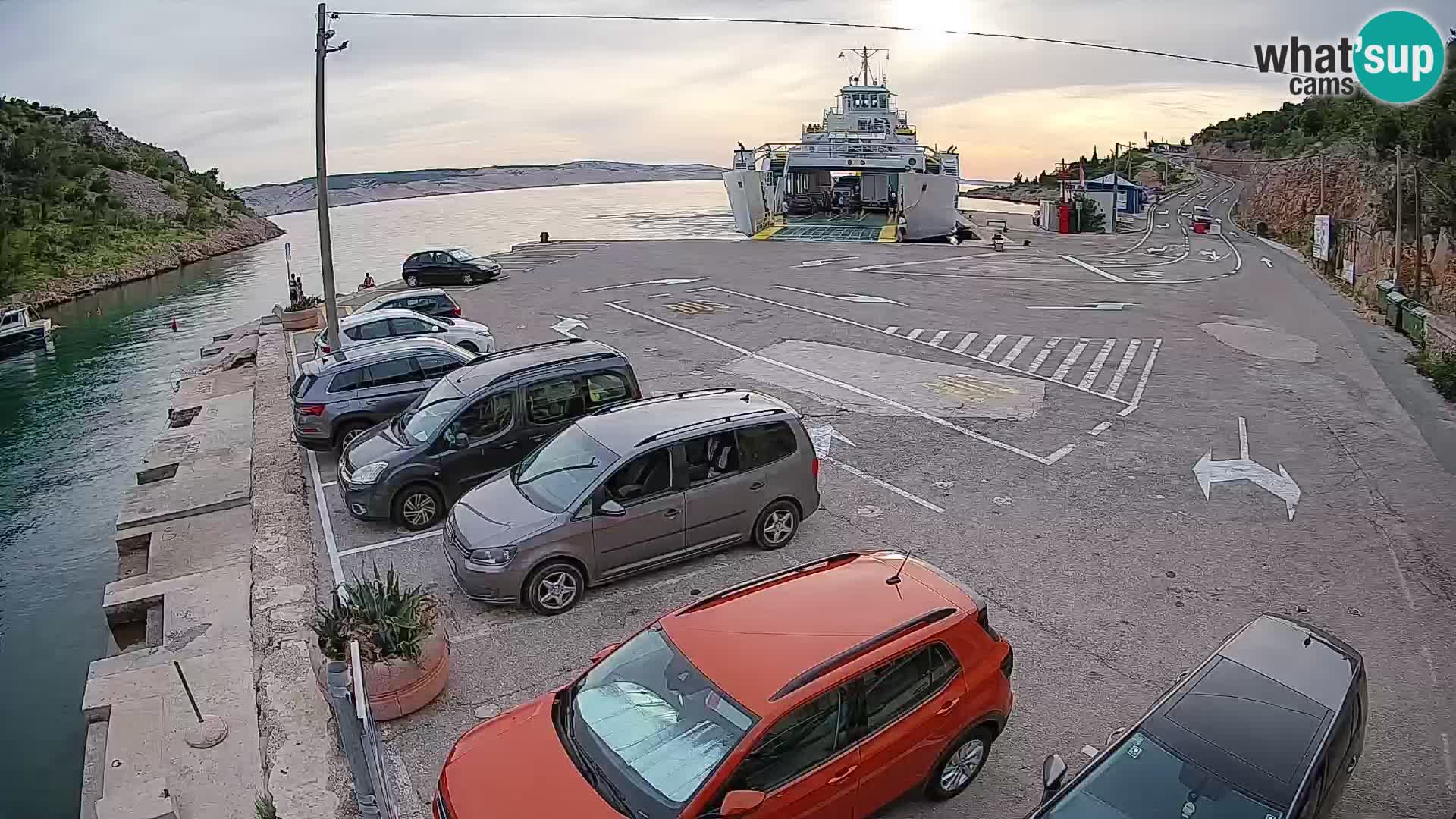 Webcam Prizna ferry port to Pag island