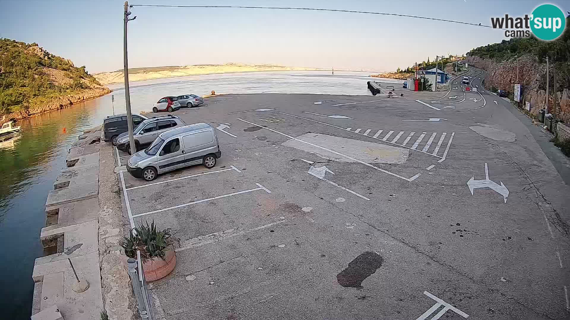 Webcam Prizna ferry port to Pag island