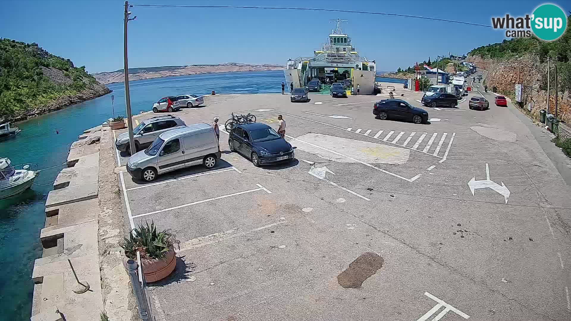 Webcam del puerto de ferris de Prizna – hacia la isla de Pag