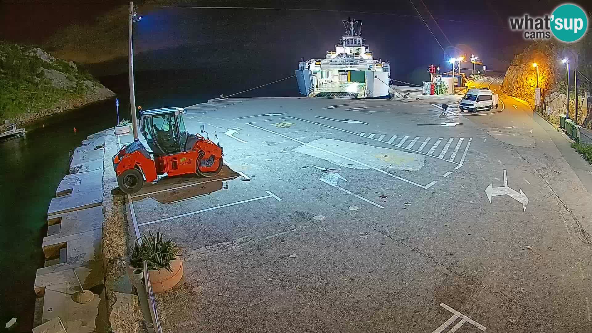 Webcam Prizna ferry port to Pag island